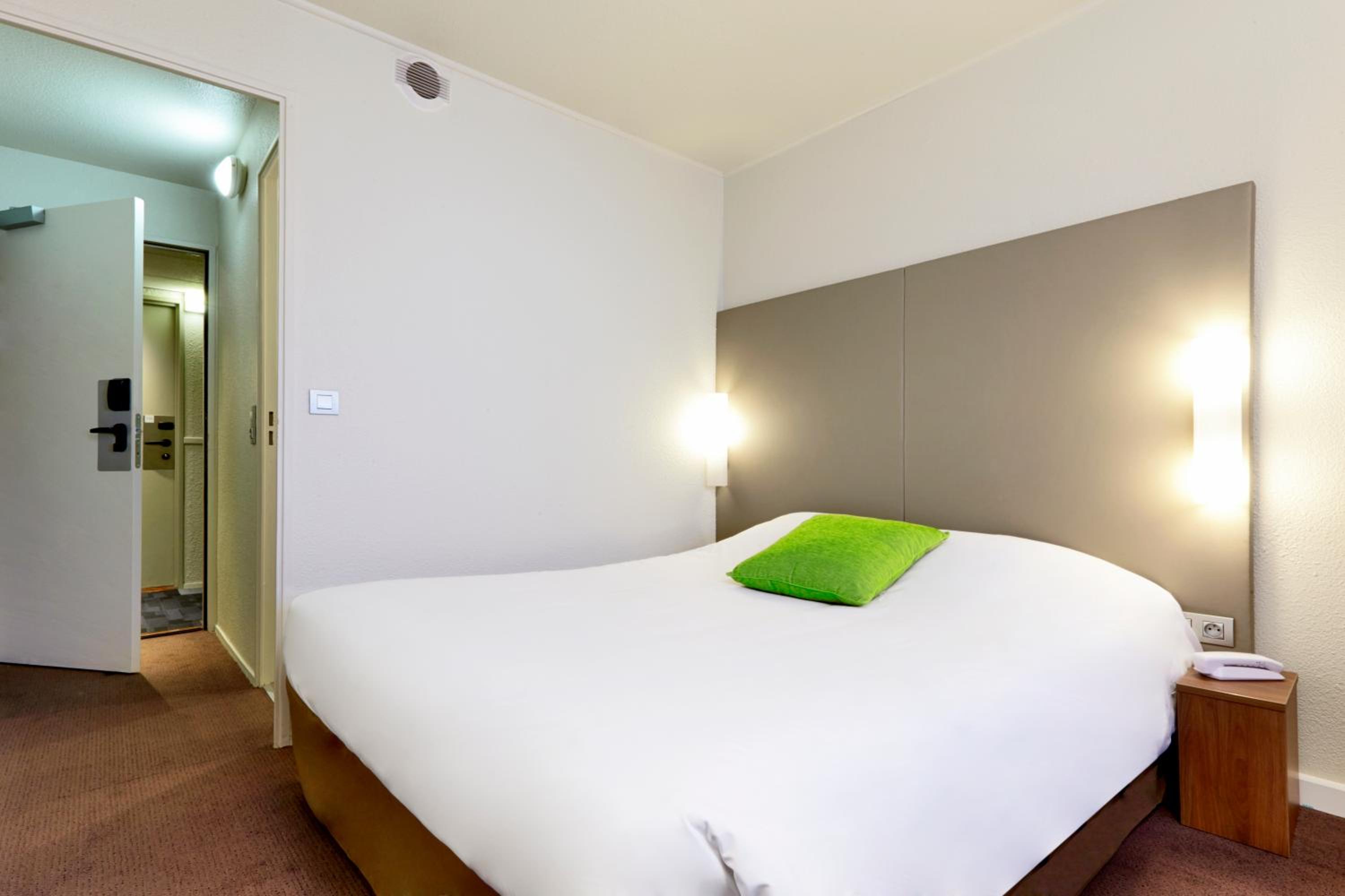 Superior King Room photo 1