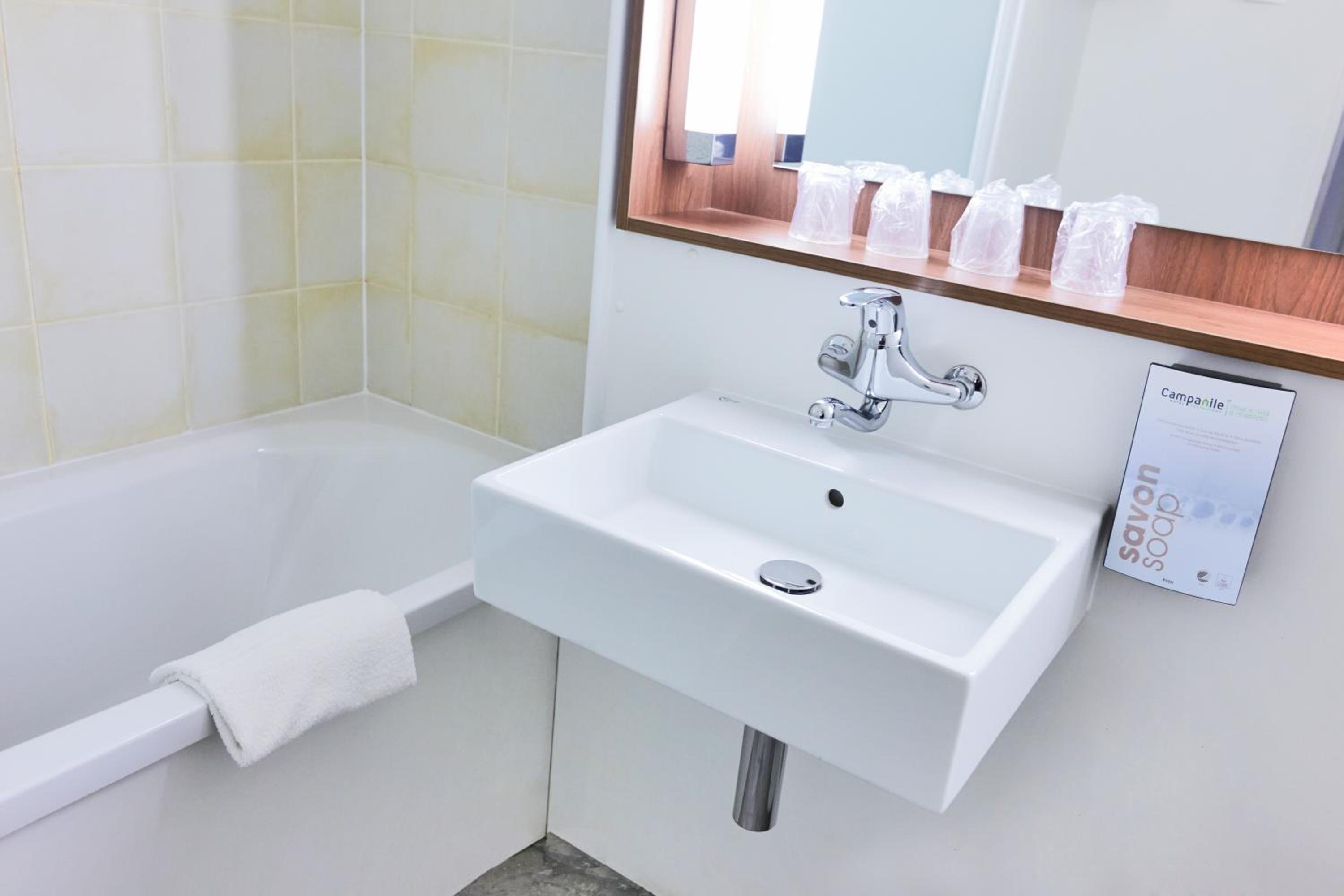 Triple Room with 3 Single Bed (3 Adults) photo 3