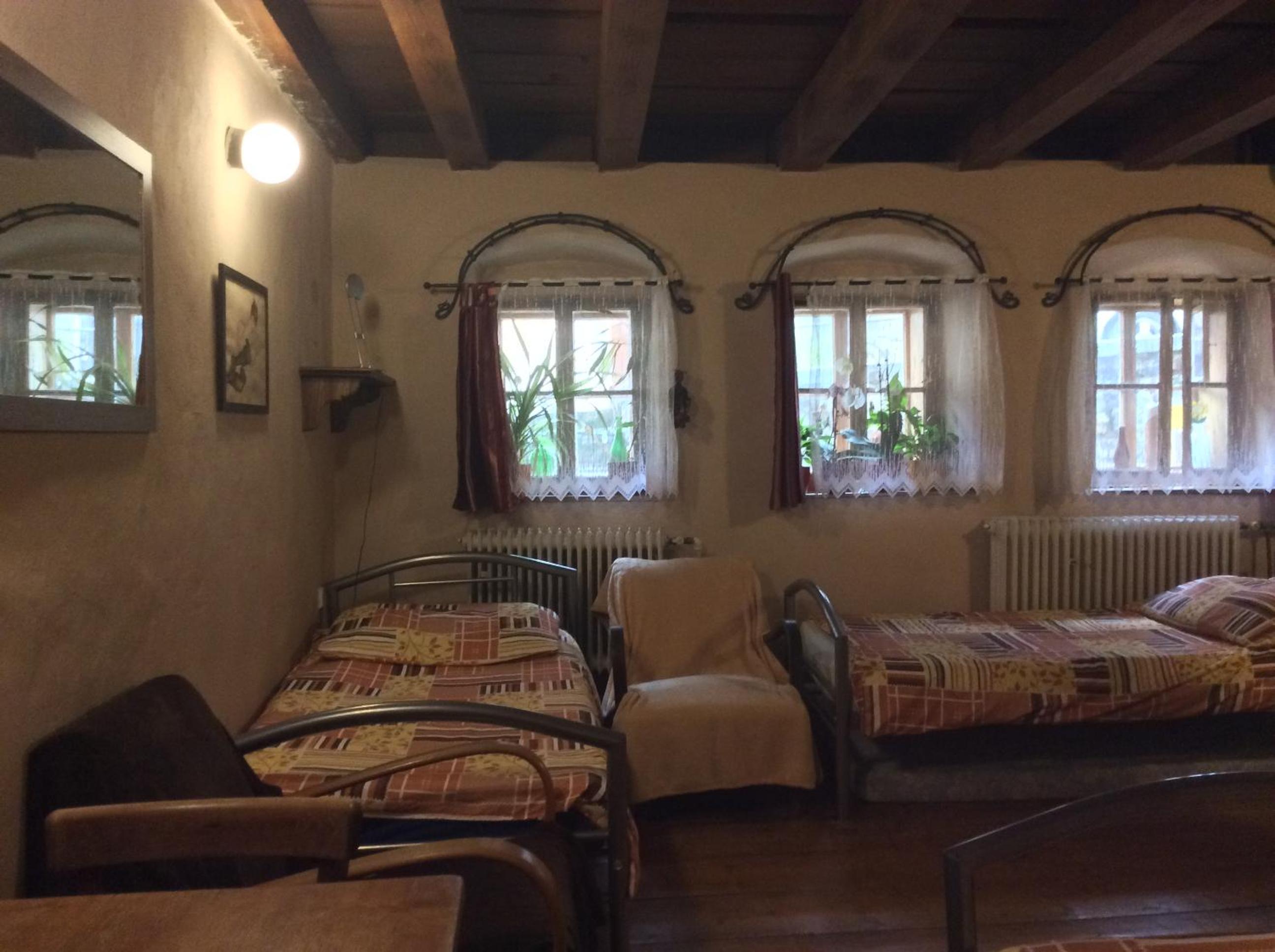 Quadruple Room with Shared Bathroom photo 2