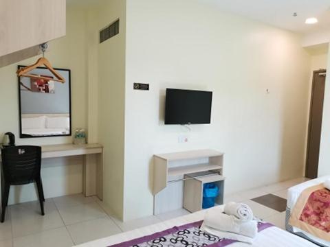 Triple Room with Private Bathroom photo 1