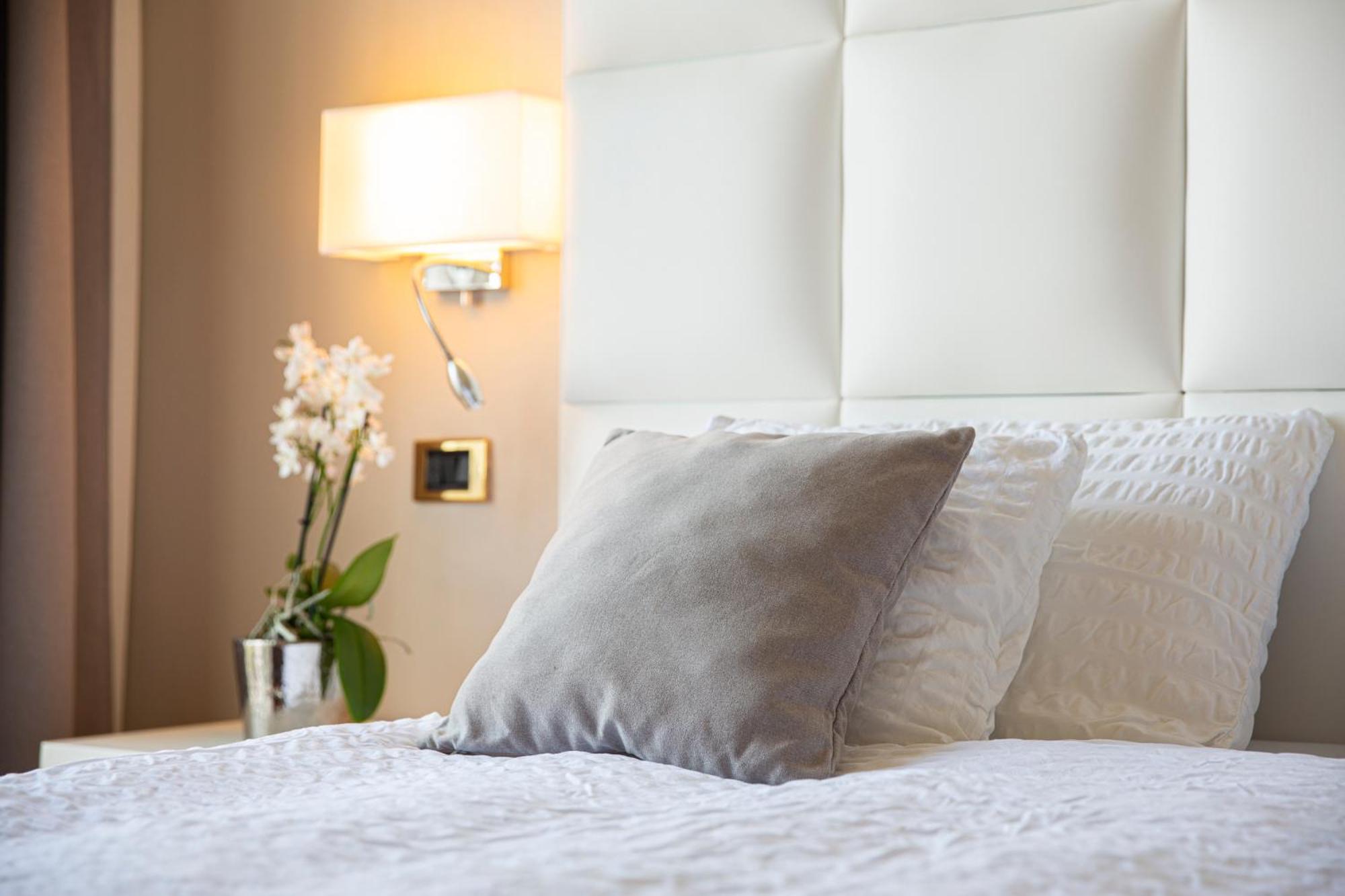 Standard Double or Twin Room photo 3