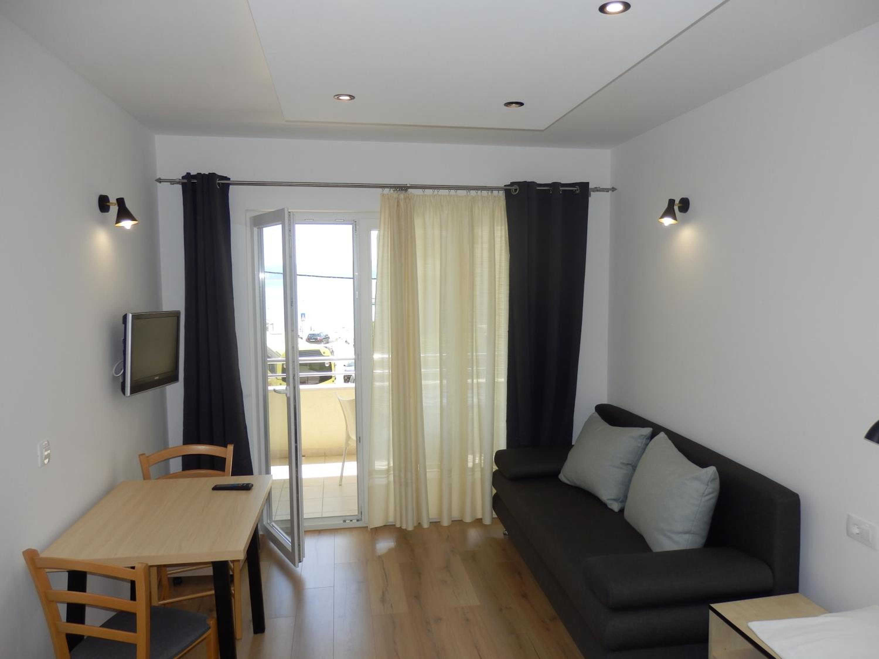 Studio with Sofa Bed