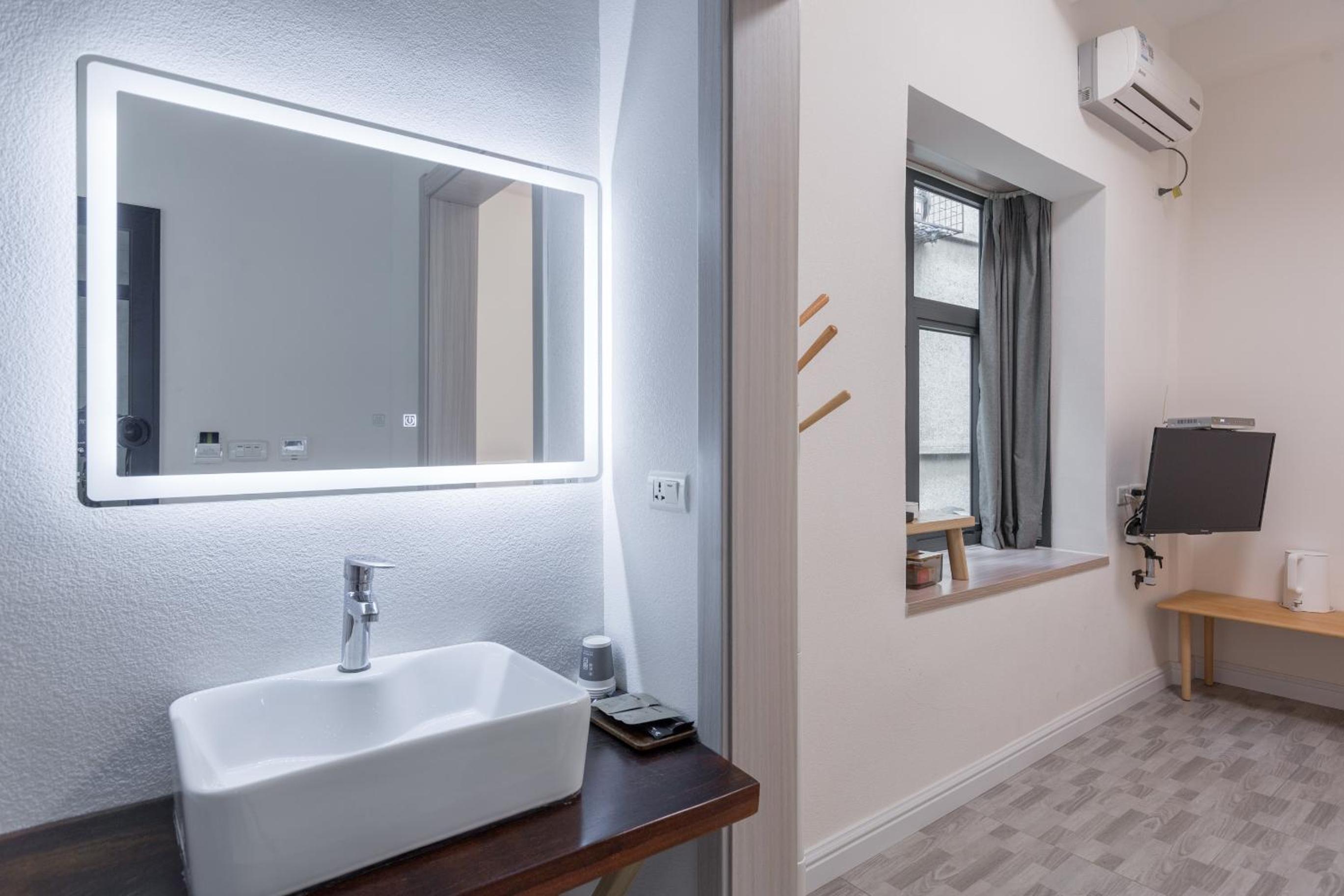 Budget Twin Room photo 1