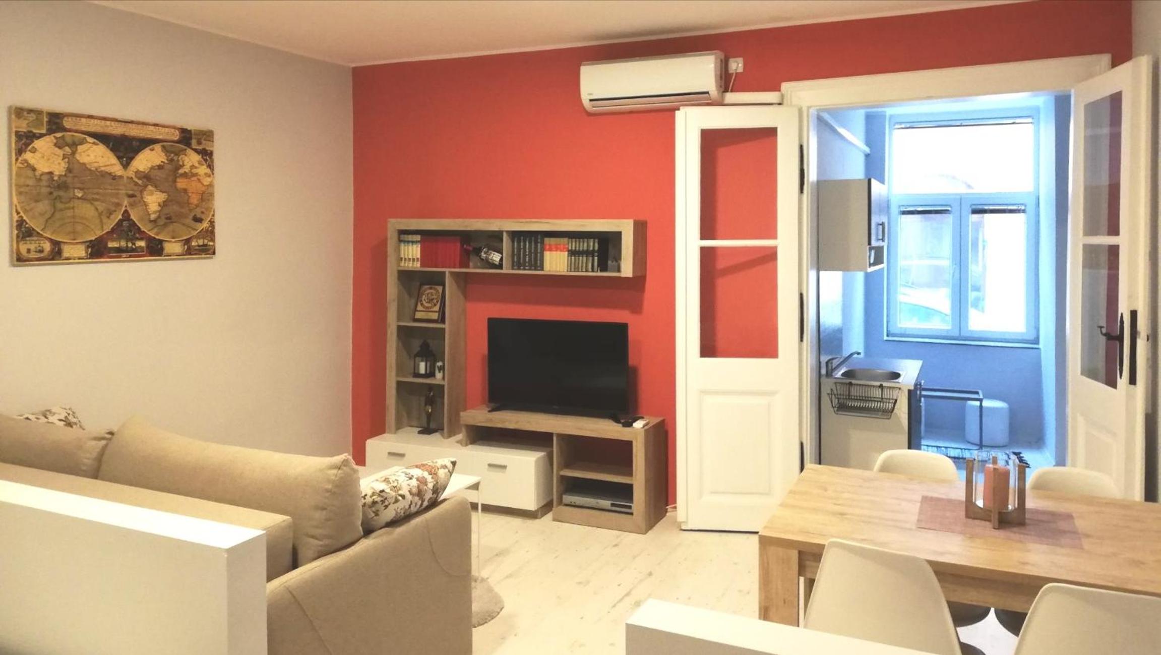 One-Bedroom Apartment