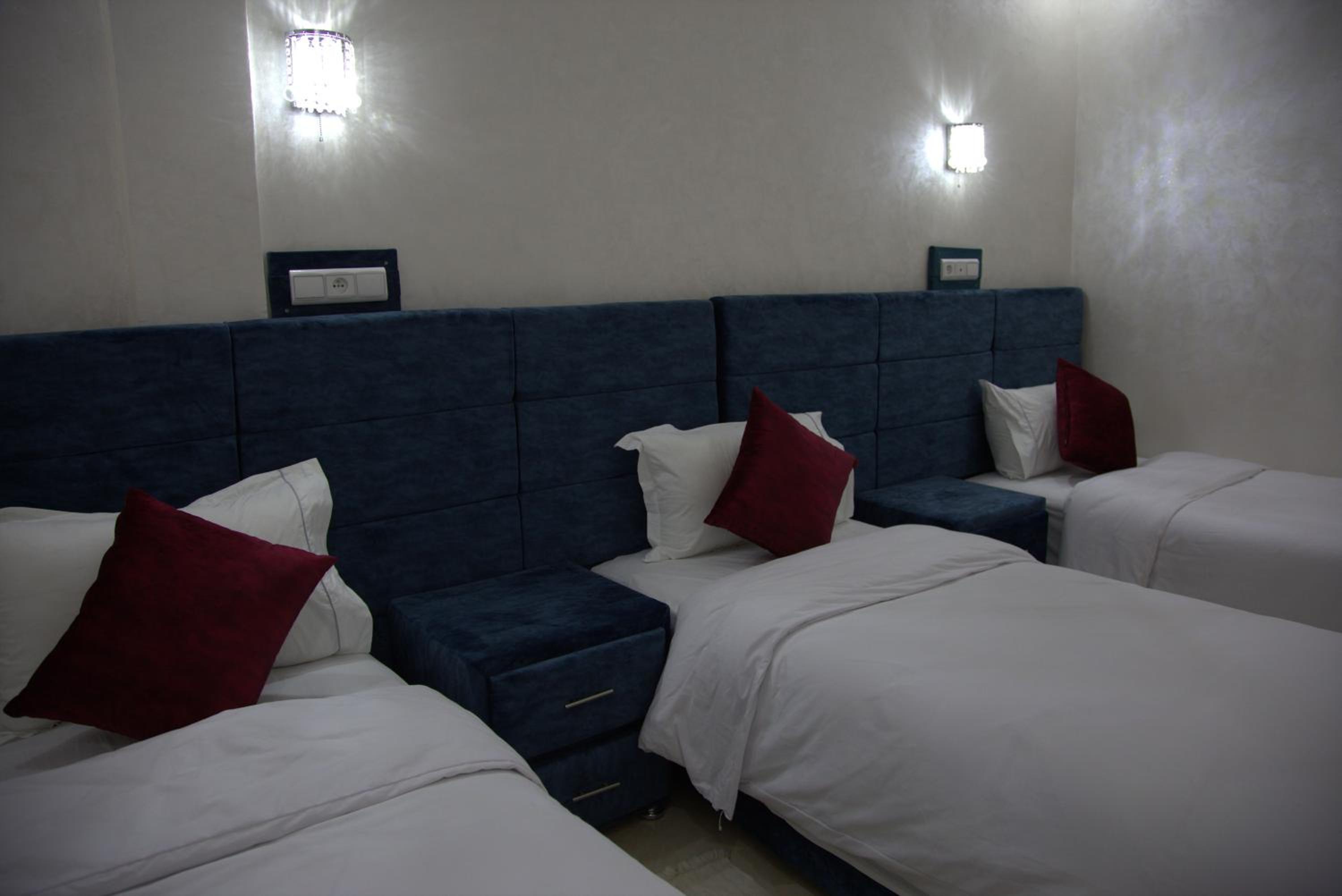 Luxury Triple Room - Photo 7