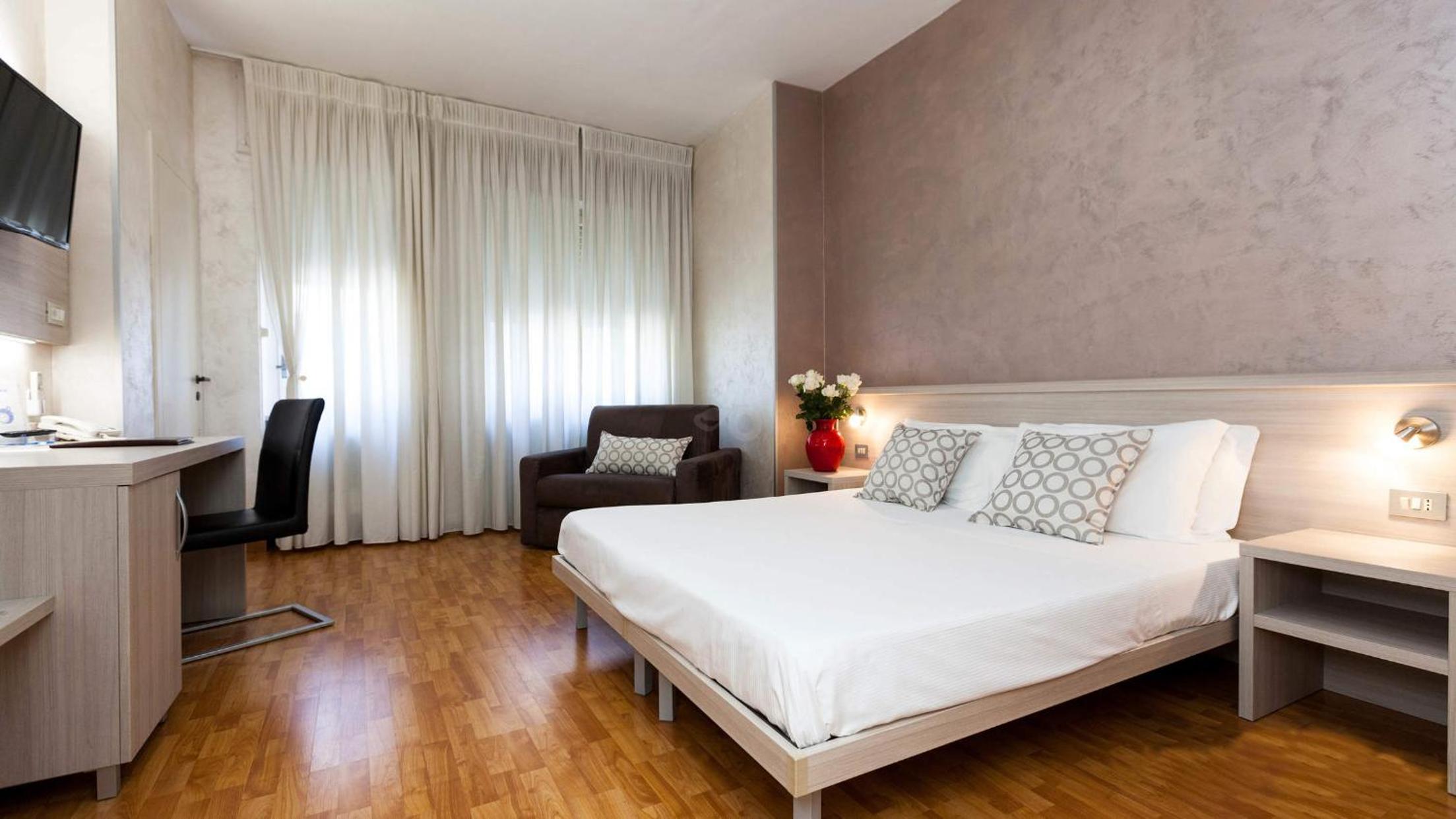 Two Connecting Rooms - Photo 10