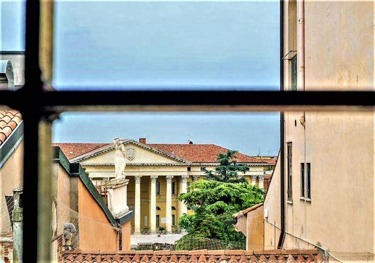 Superior Double Room with City View photo 2