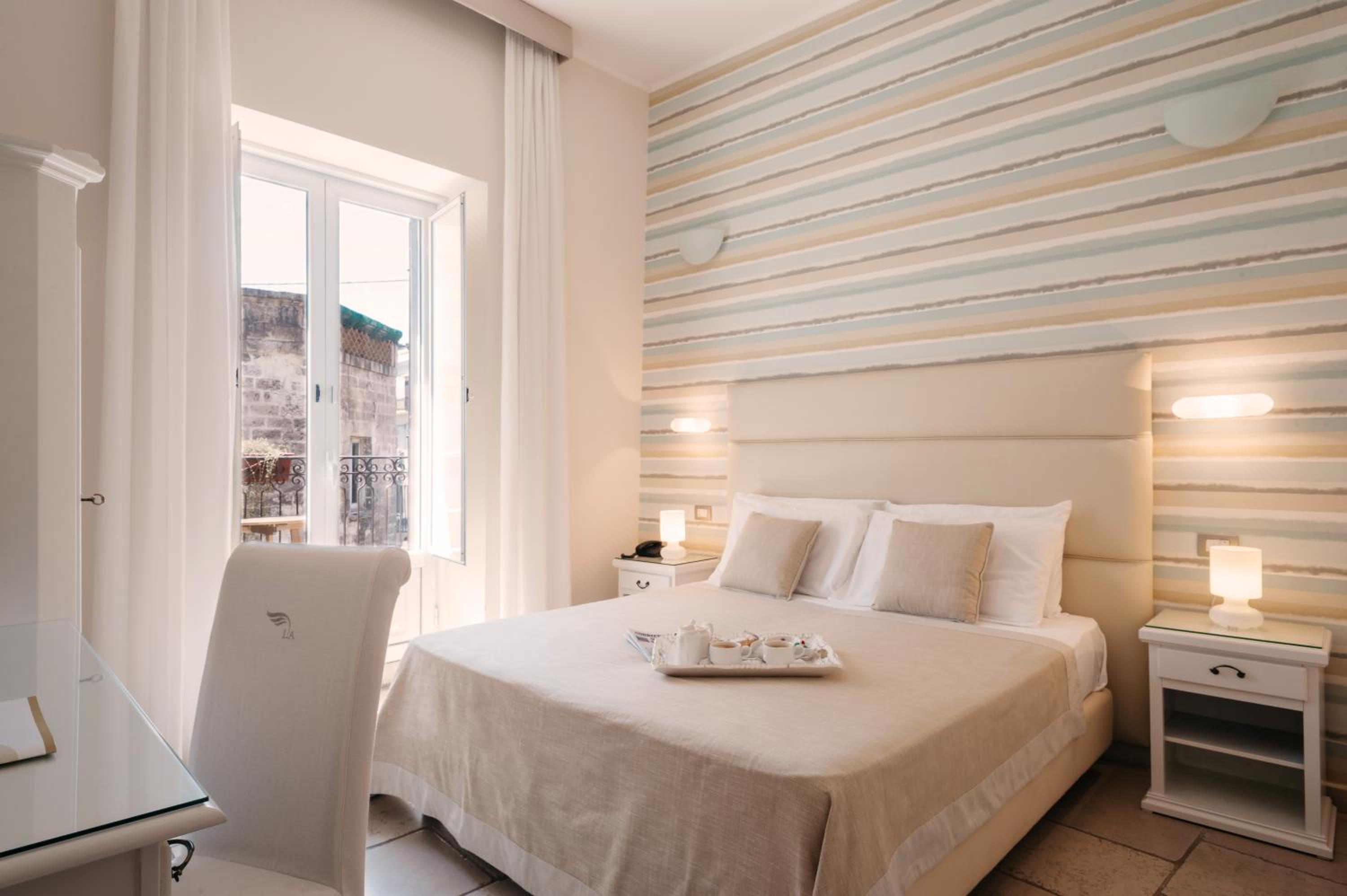 Double or Twin Room with Balcony - Photo 1