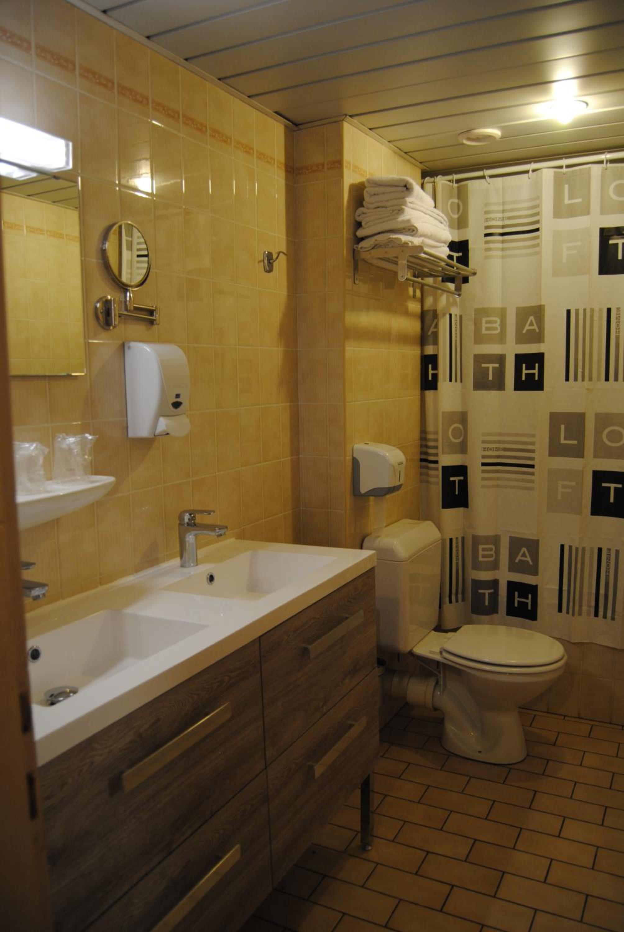 Superior Twin Room photo 2