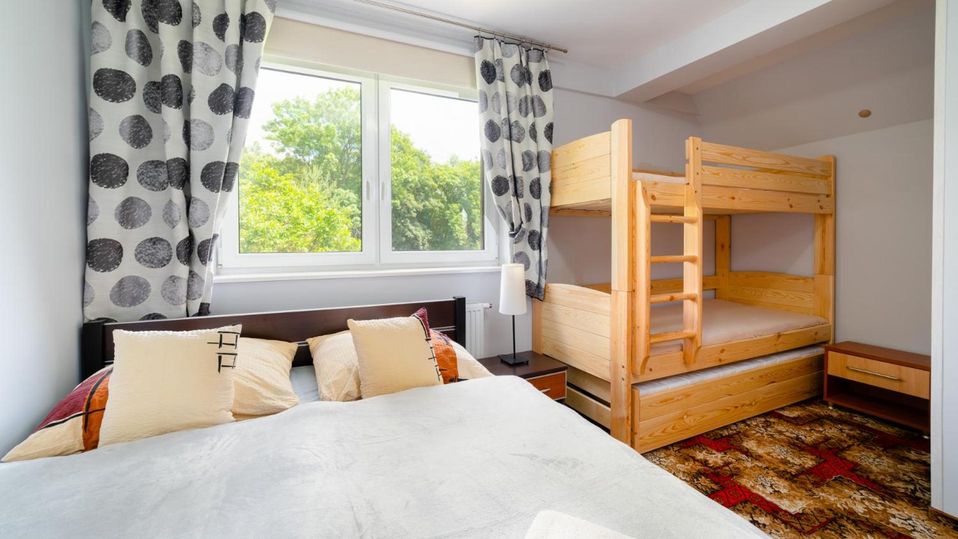Quadruple Room with Garden View - Photo 9