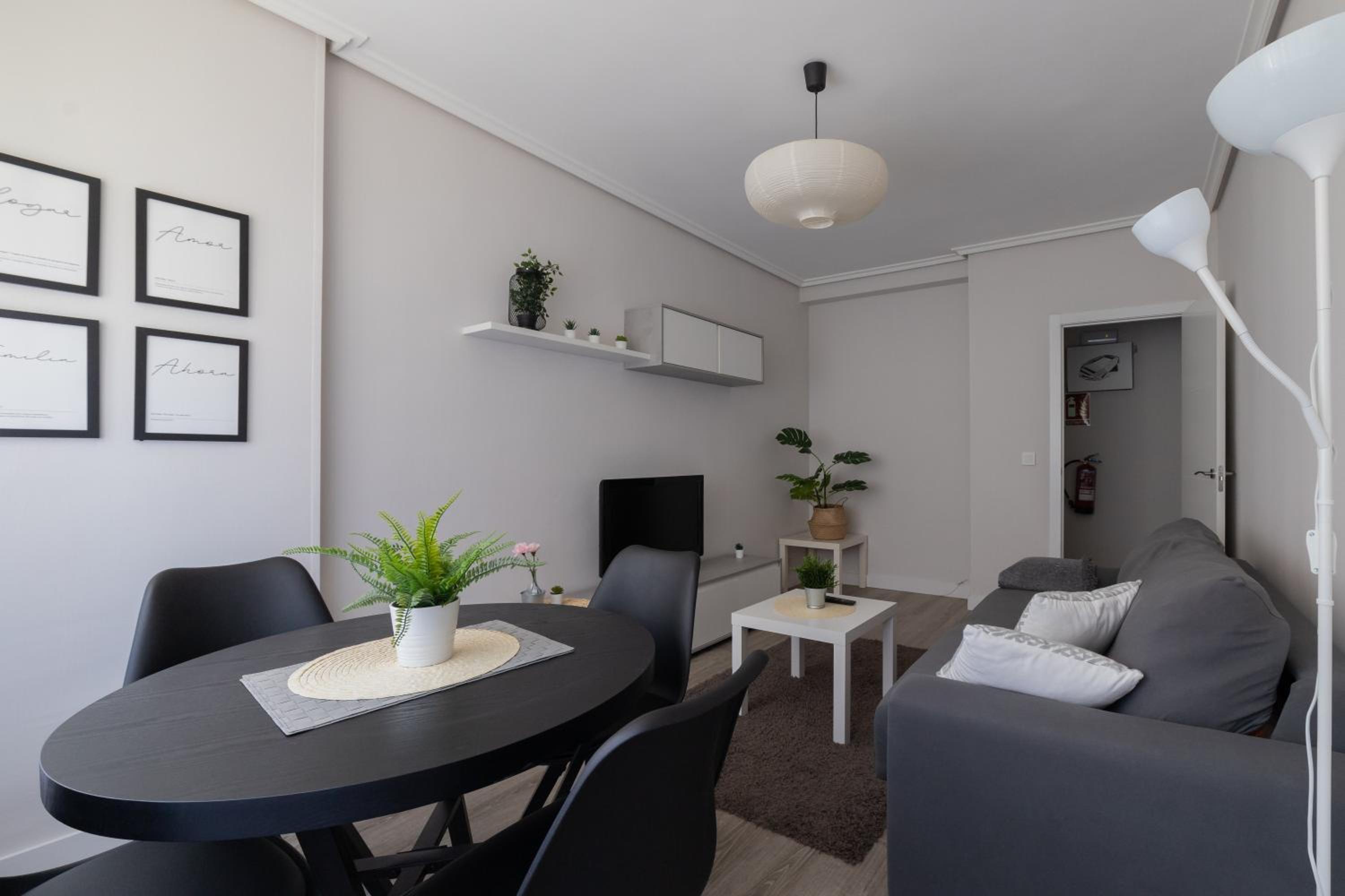 Apartment - Photo 5