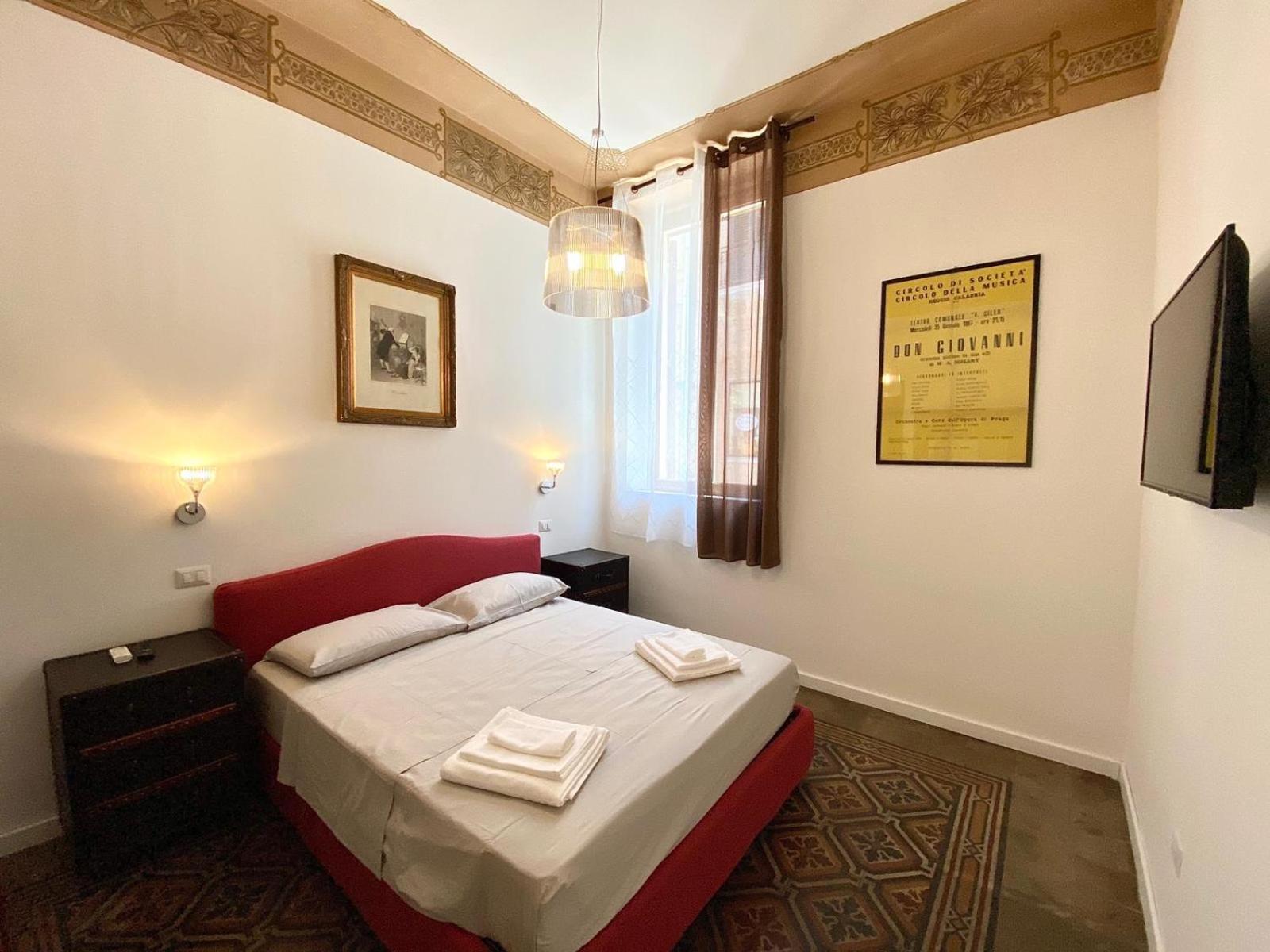 Standard King Room photo 1