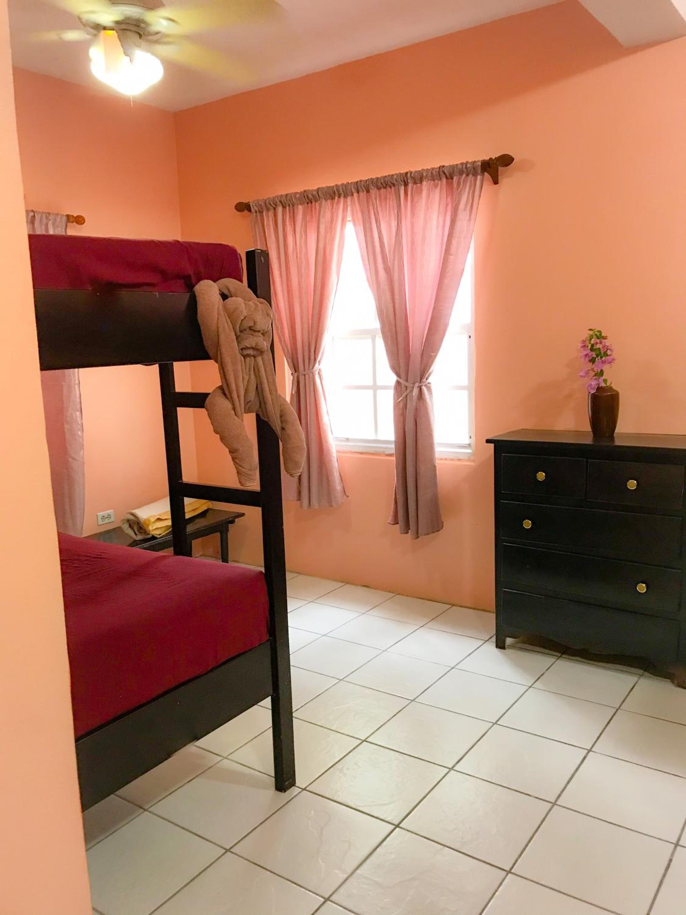 Mixed Dormitory Room photo 3