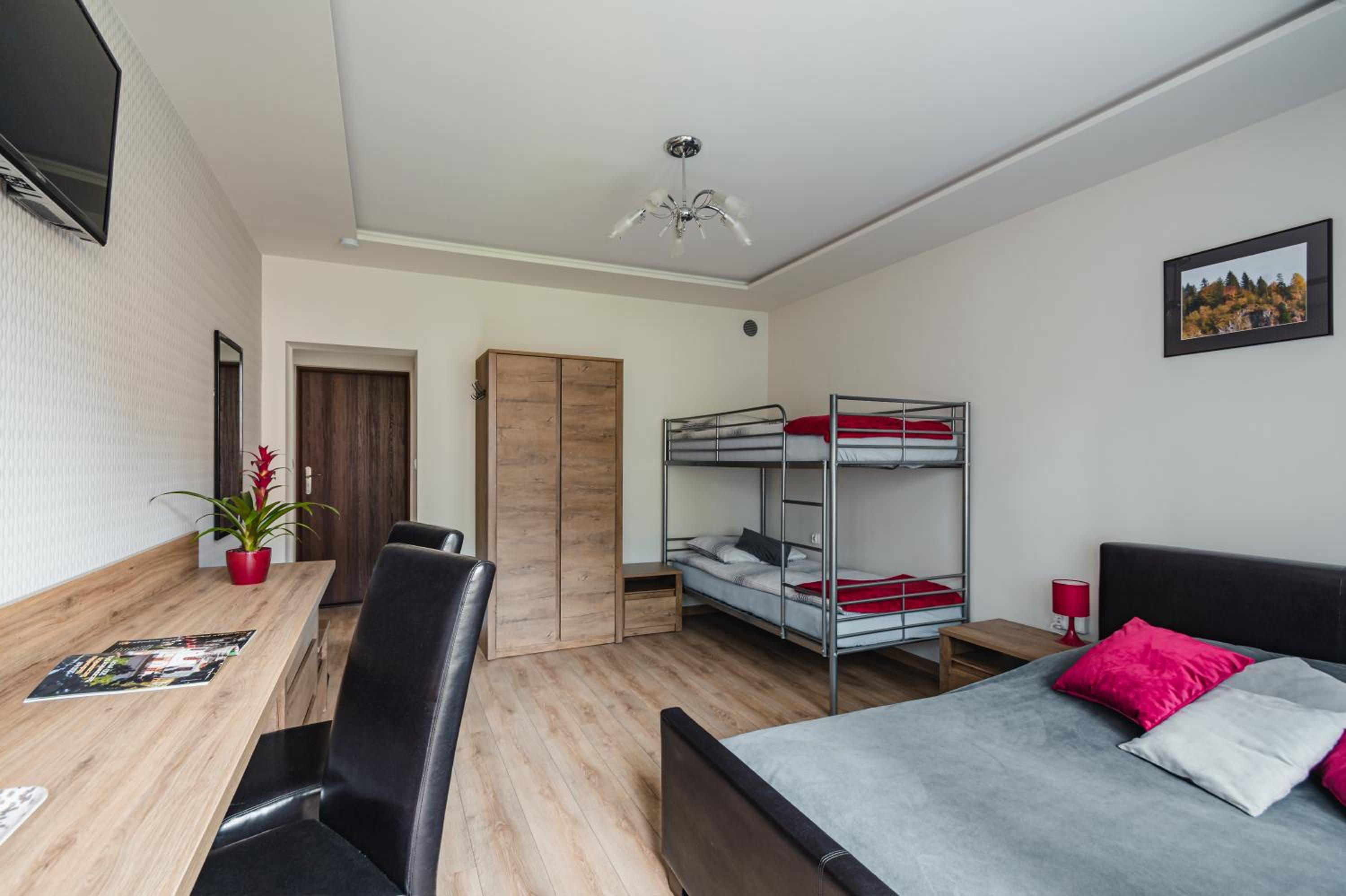 Quadruple Room with Balcony photo 1