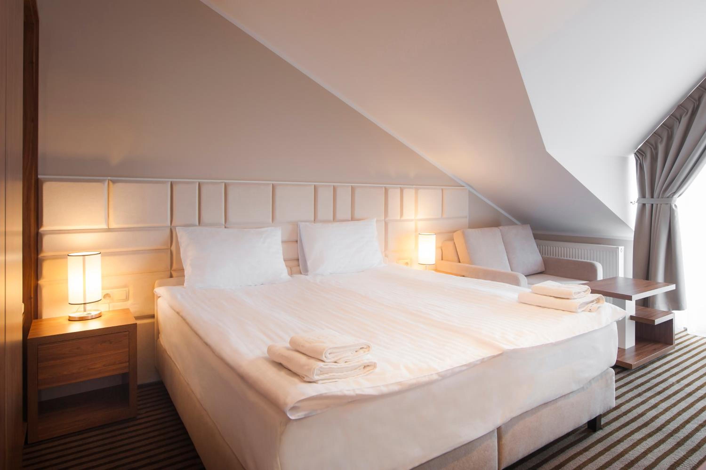 Deluxe Twin or Double Room with Balcony and Forest View - Photo 42