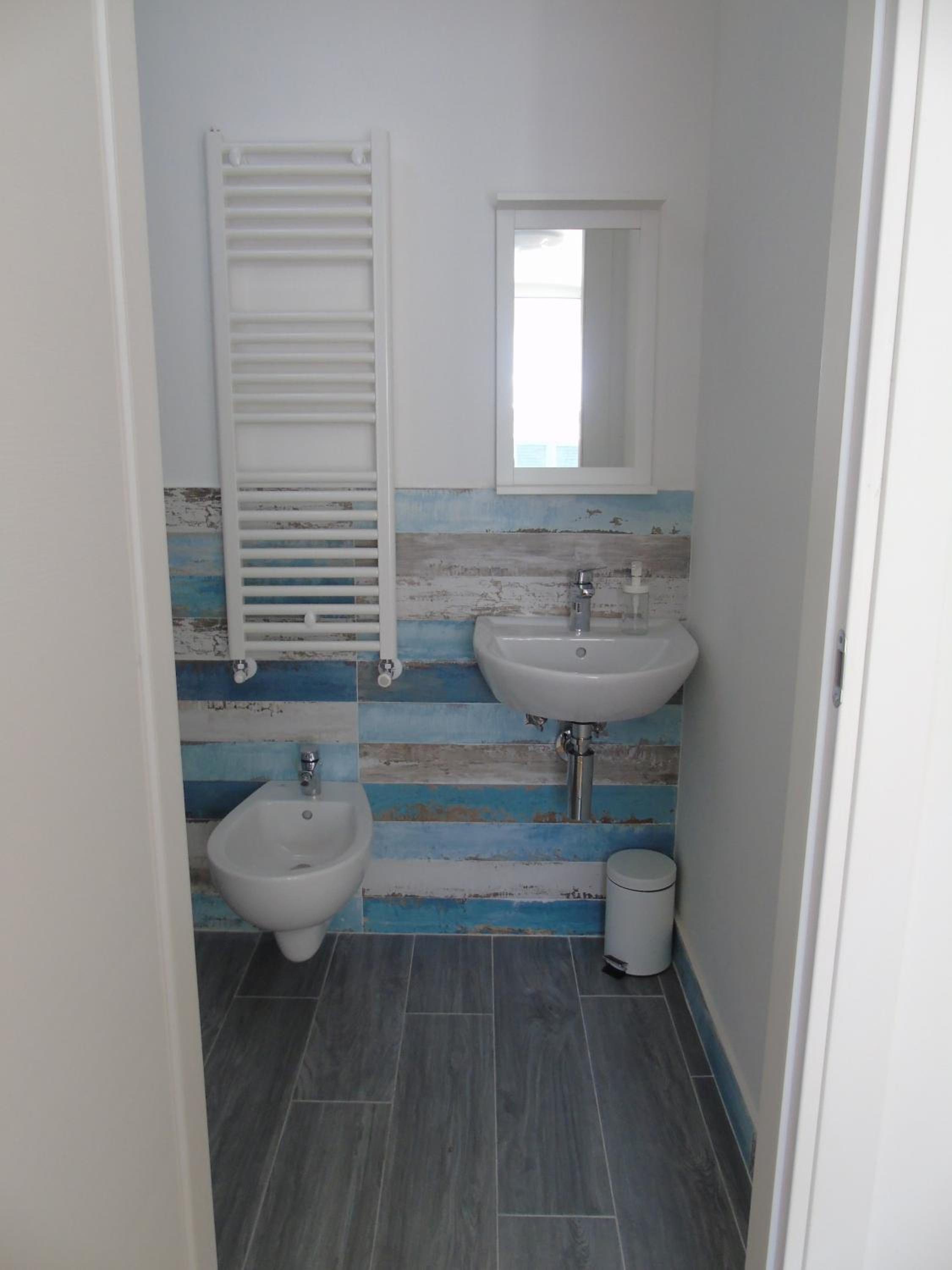 Double Room with Private Bathroom - Photo 16