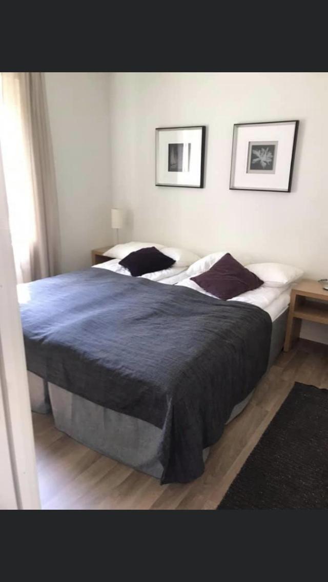 Three-Bedroom House - Photo 2