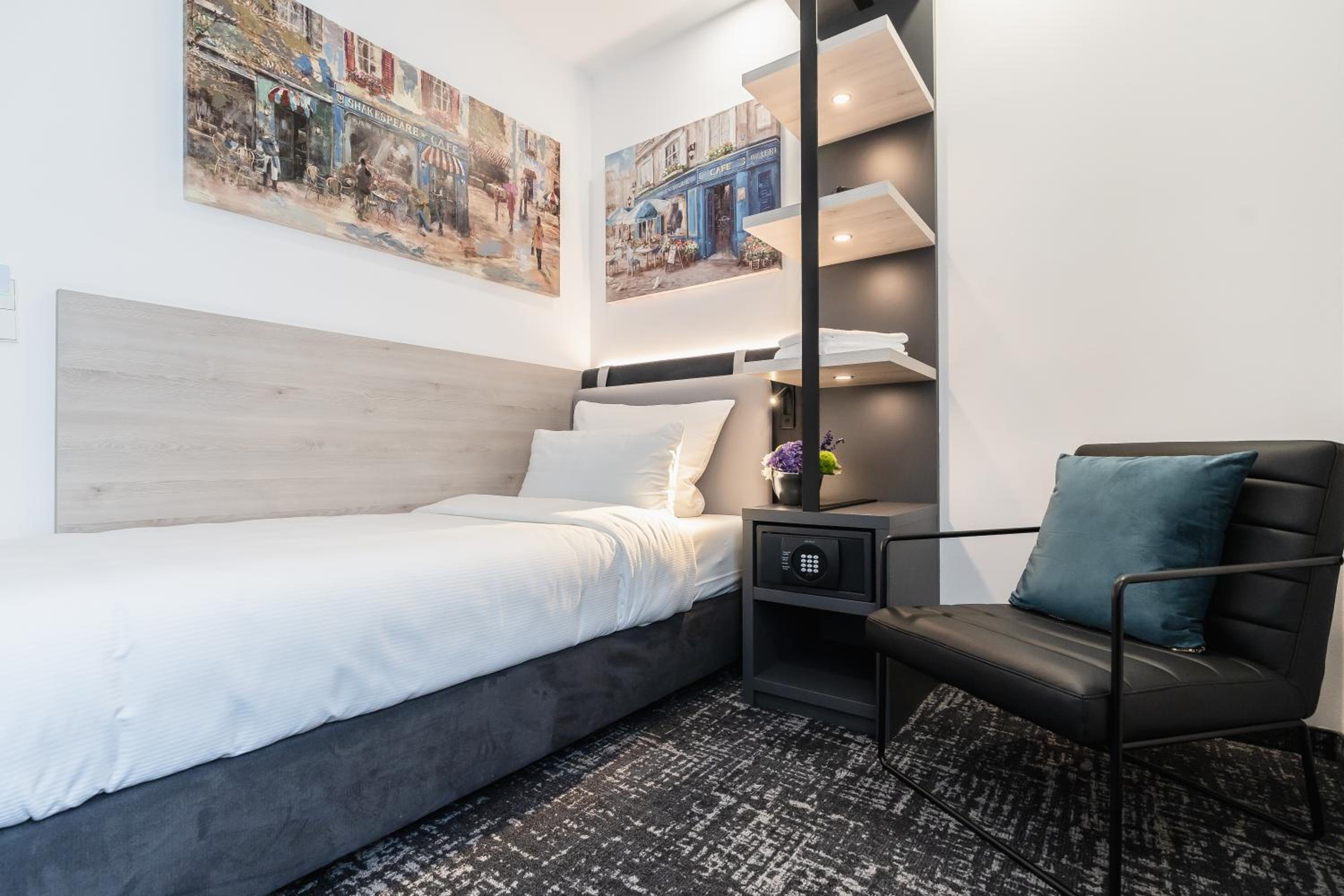 Economy Single Room