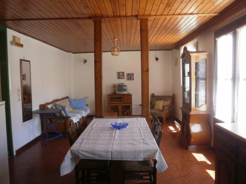 Two-Bedroom Apartment - Photo 15