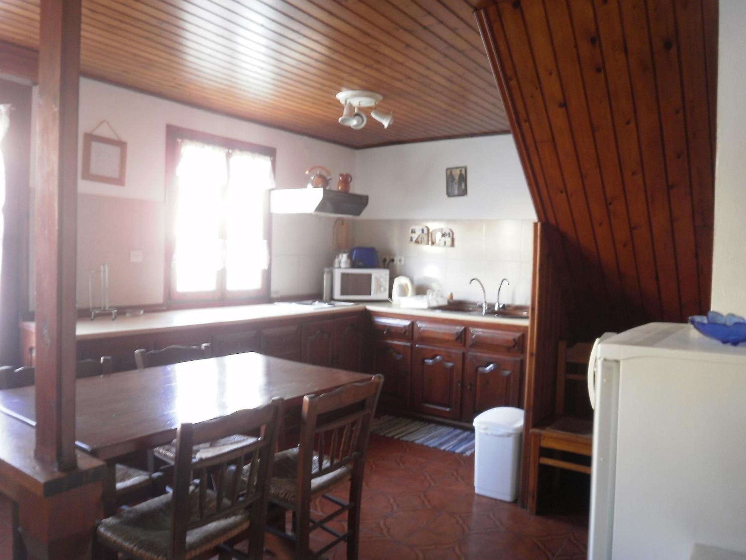 Two-Bedroom Apartment - Photo 7