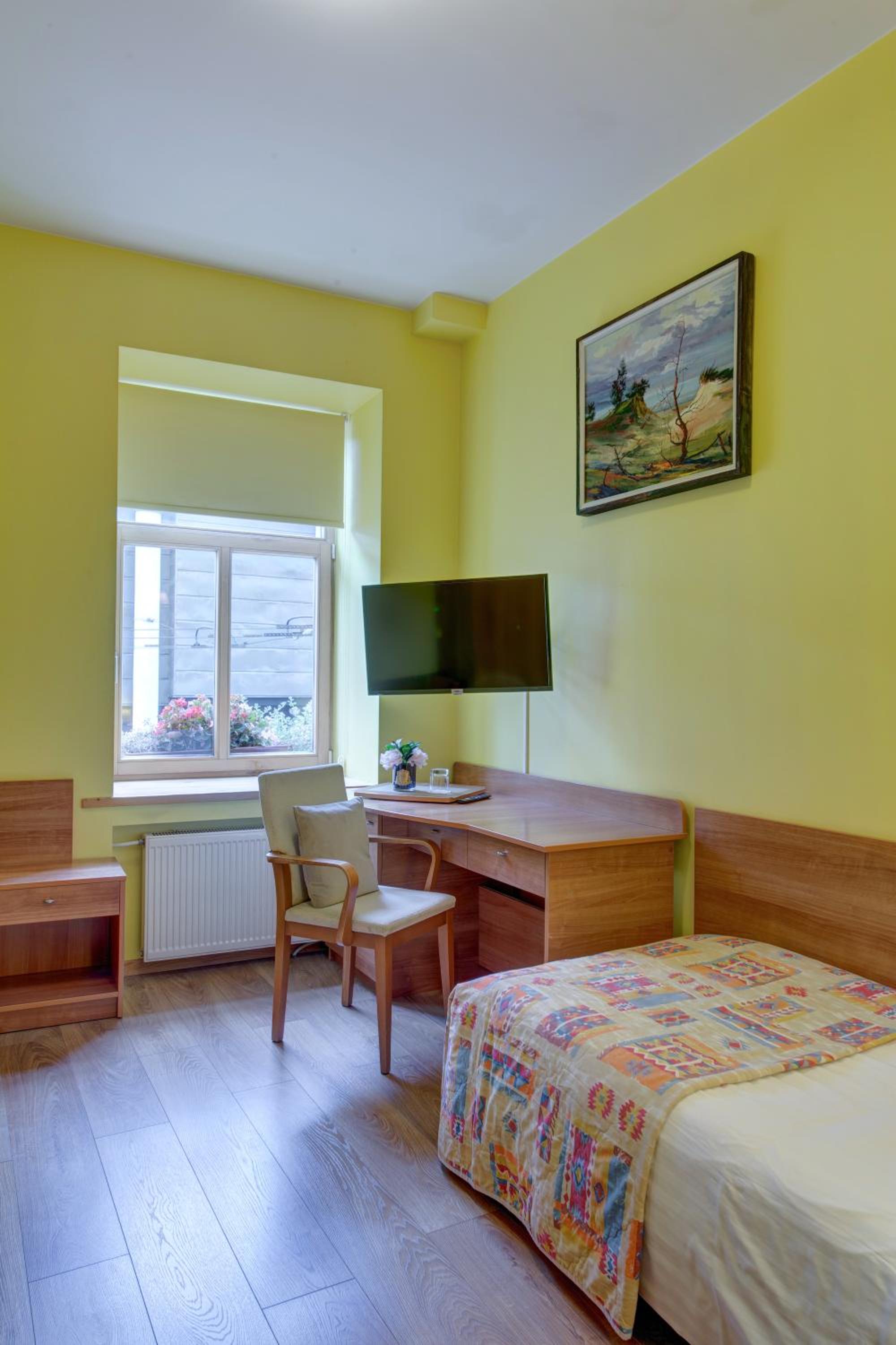 Single Room photo 2