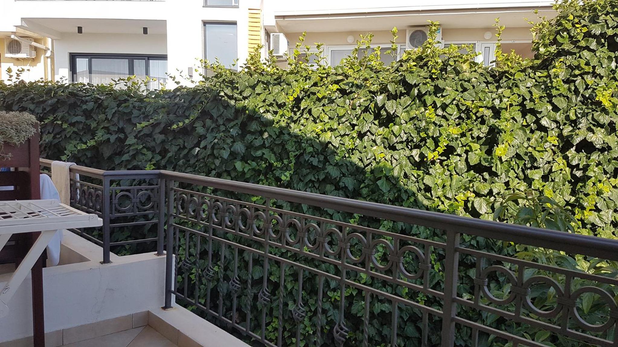 Double Room with Balcony - Photo 6
