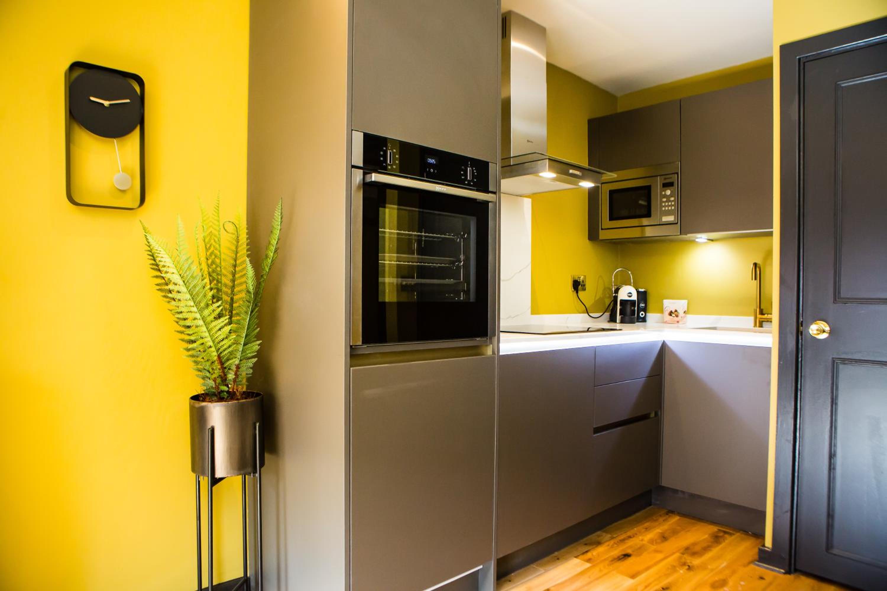 One-Bedroom Apartment - Photo 31