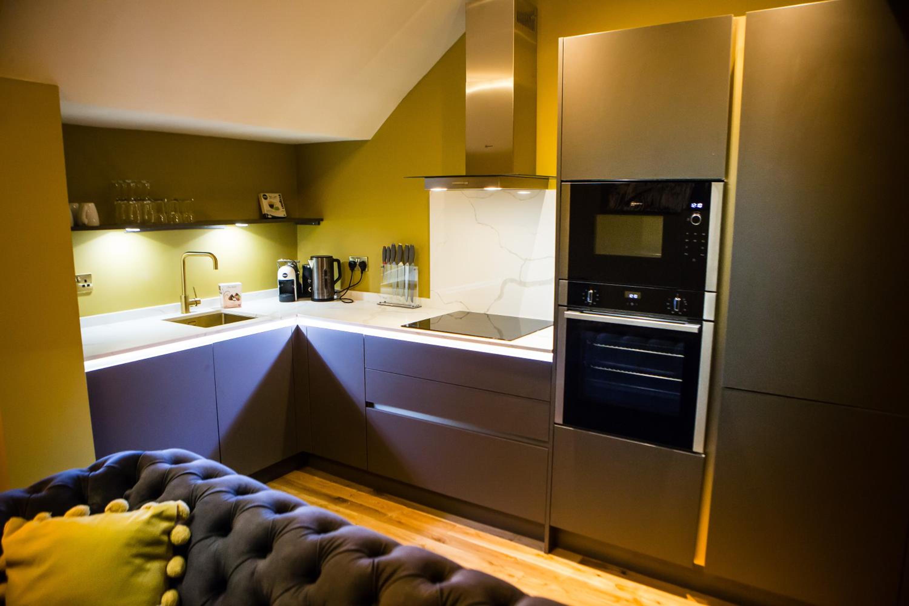 Two Bedroom Basement Apartment (No Windows) - Photo 33
