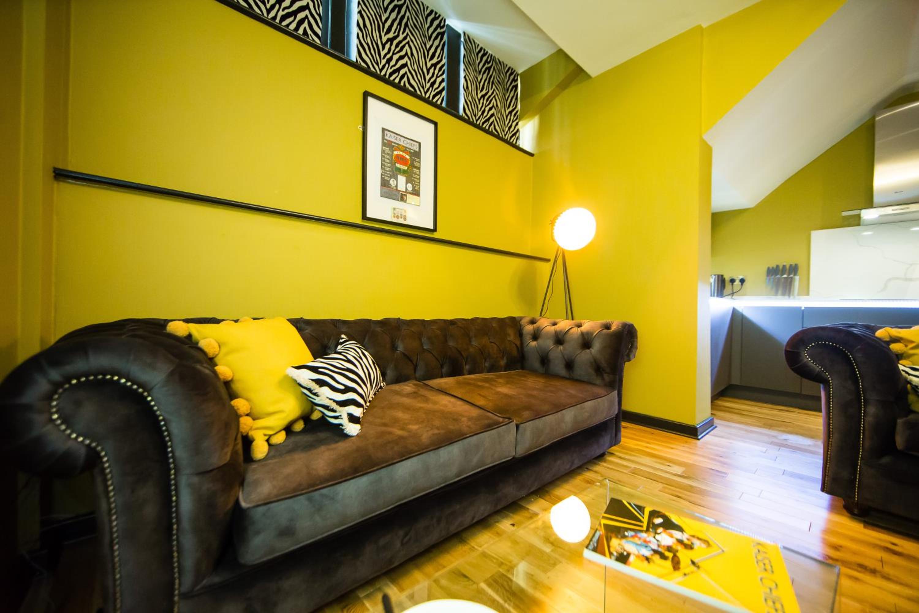 Two Bedroom Basement Apartment (No Windows) - Photo 22