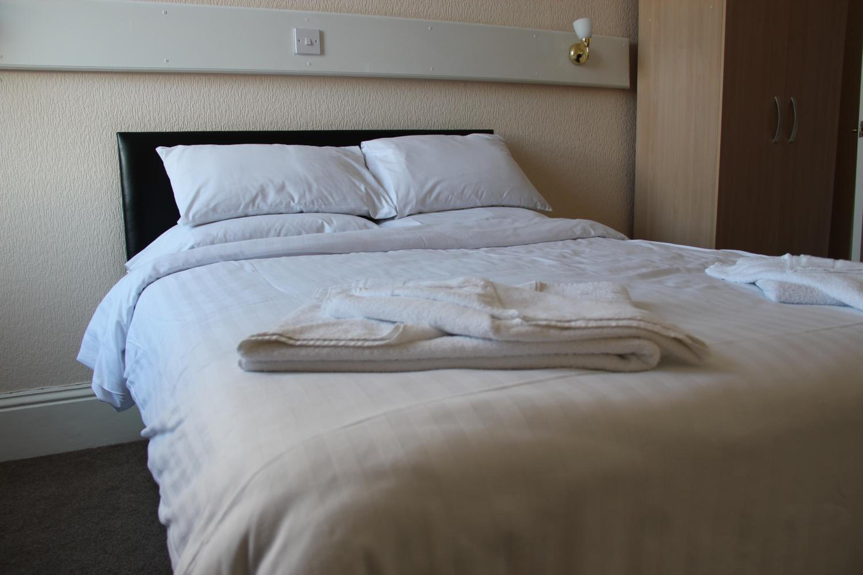 Double Room - Photo 1