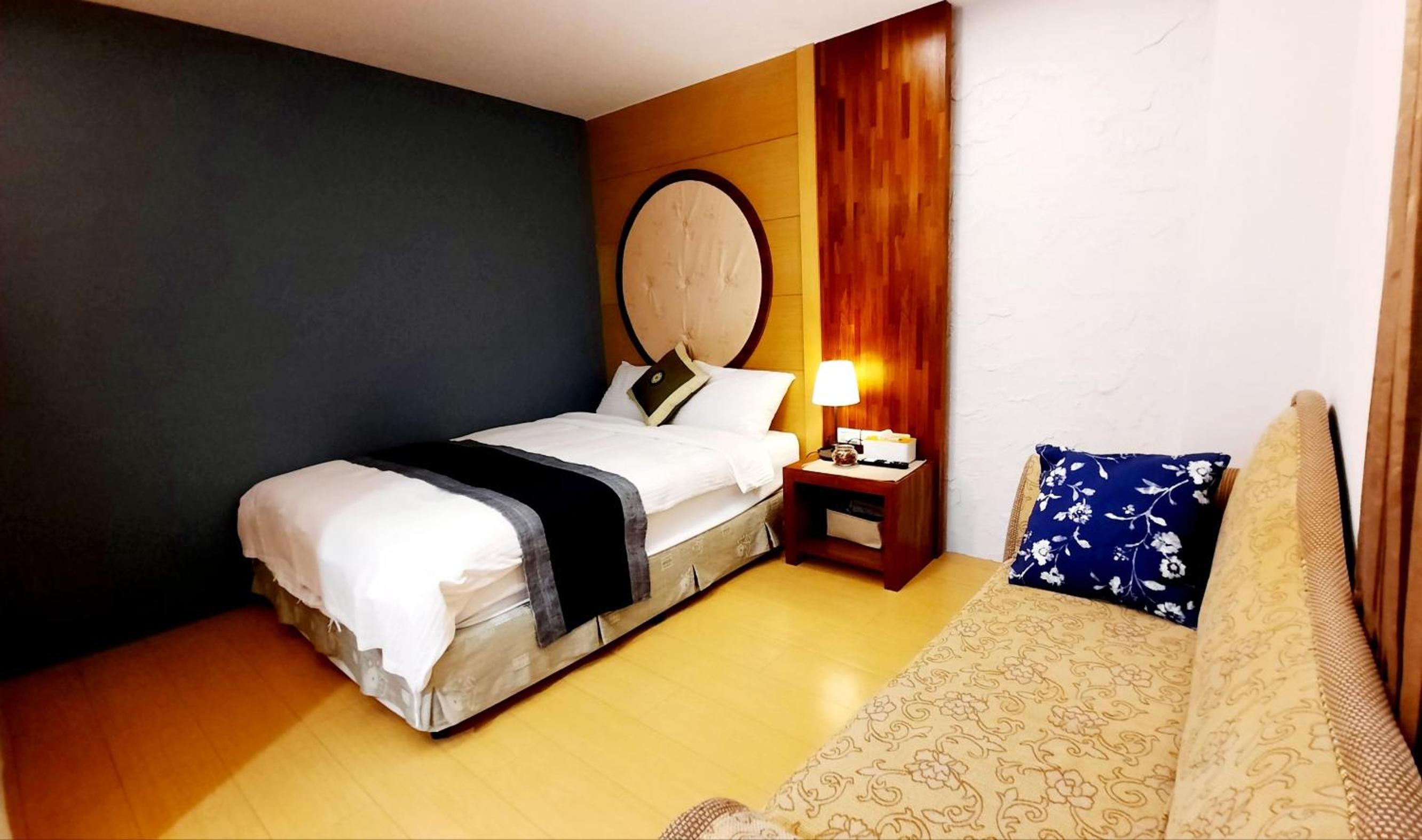 Standard Double Room - Photo 3