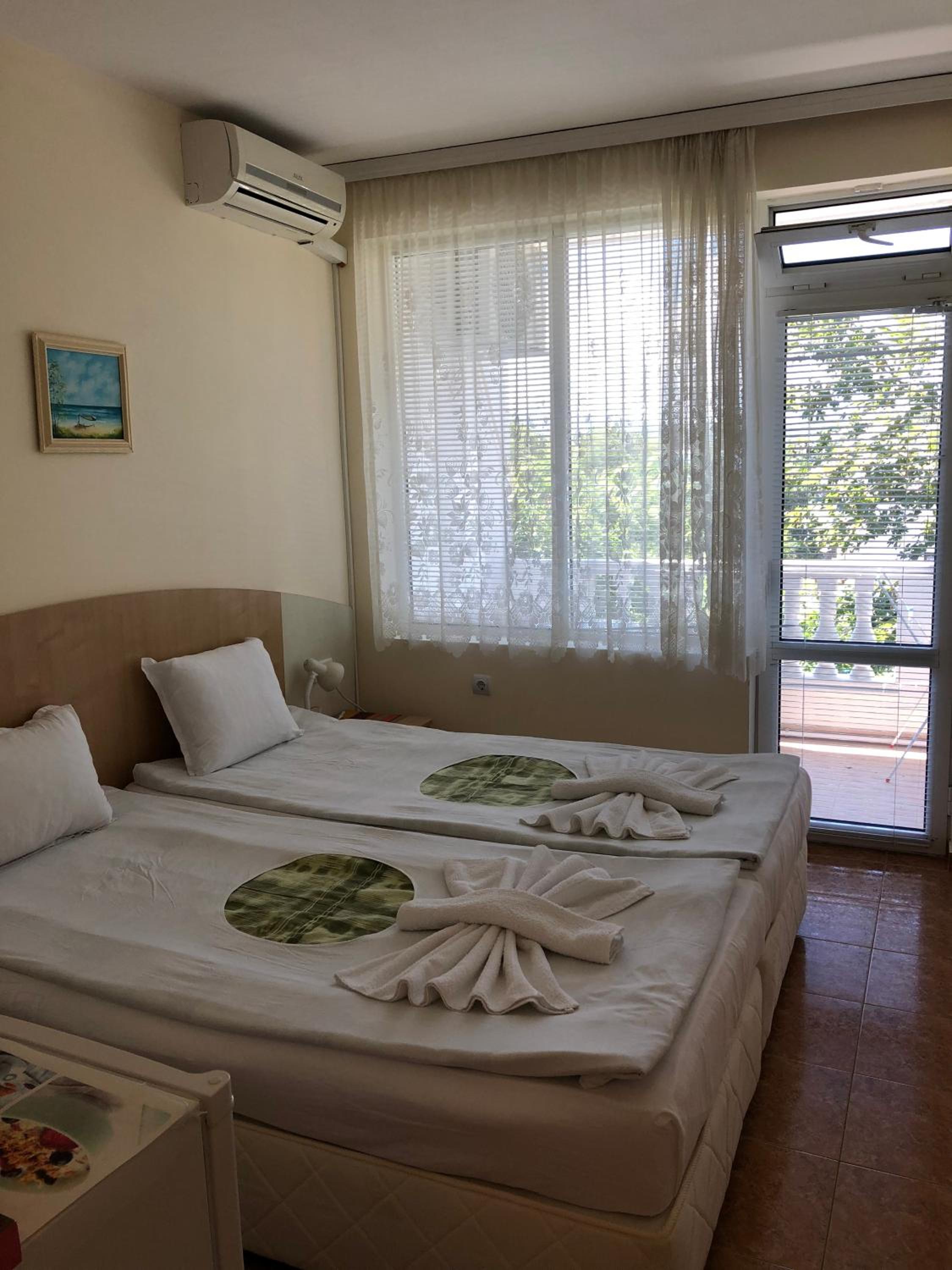 Small Double Room photo 1