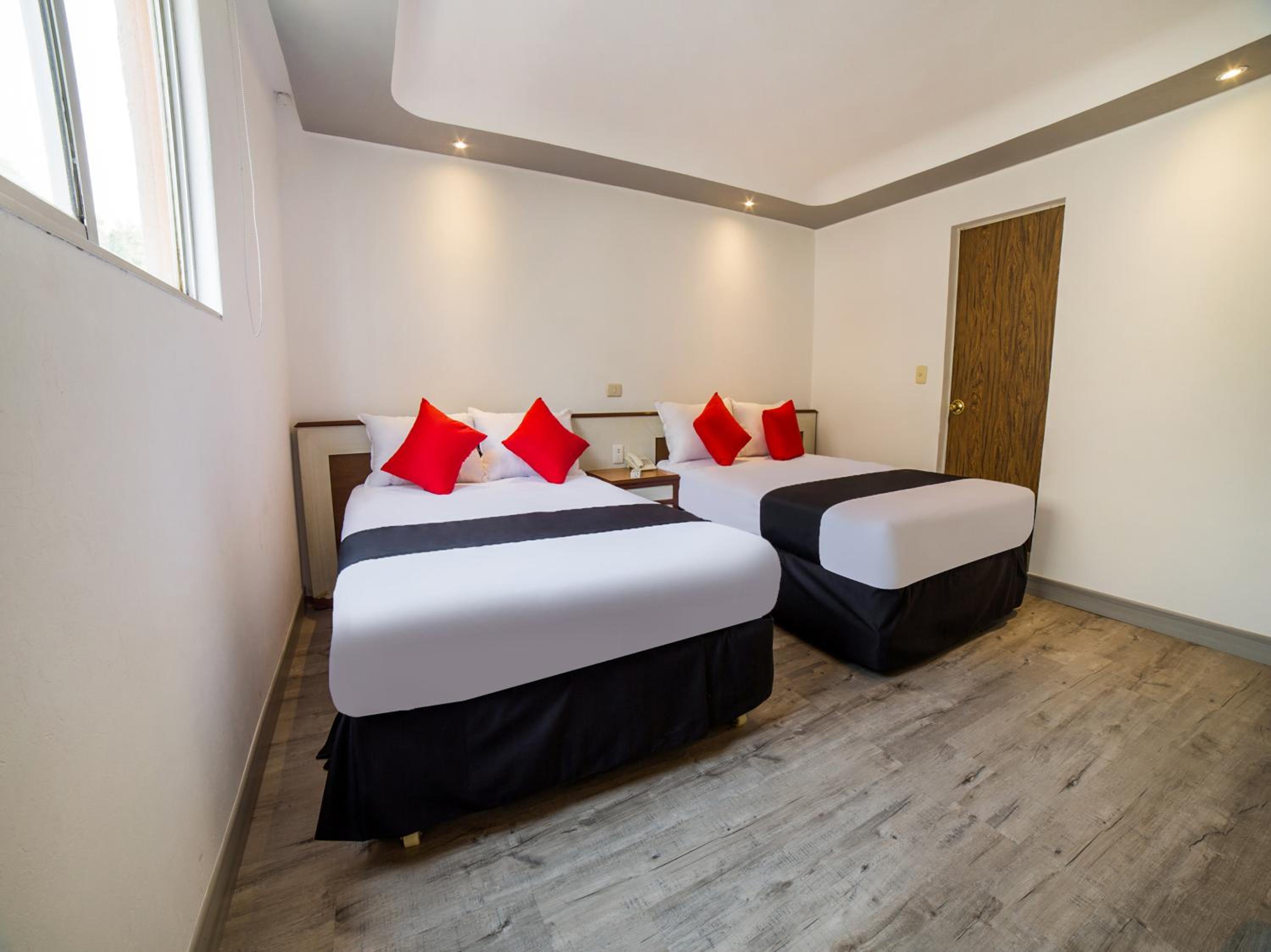 Superior Double Room with Two Double Beds photo 3