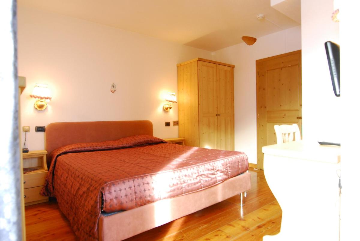 Double or Twin Room photo 1