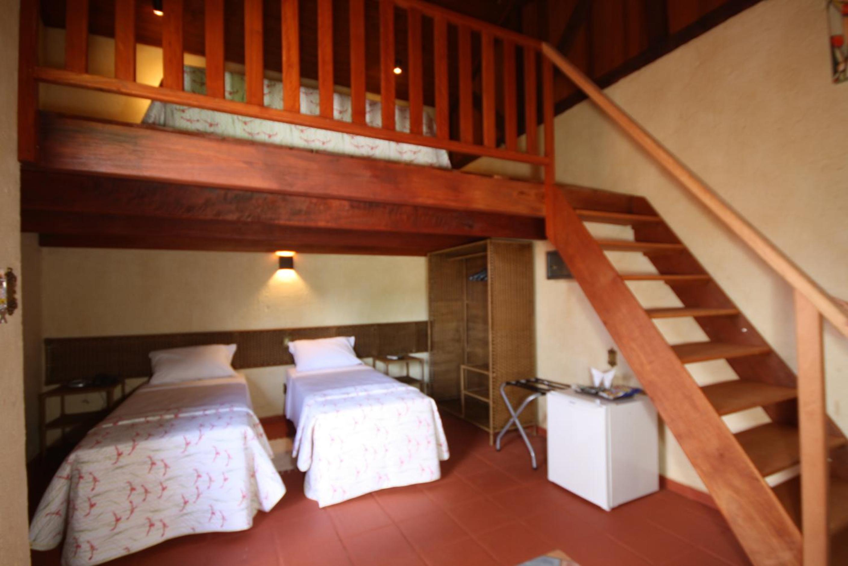 Family Double Room with Pool View - Photo 7