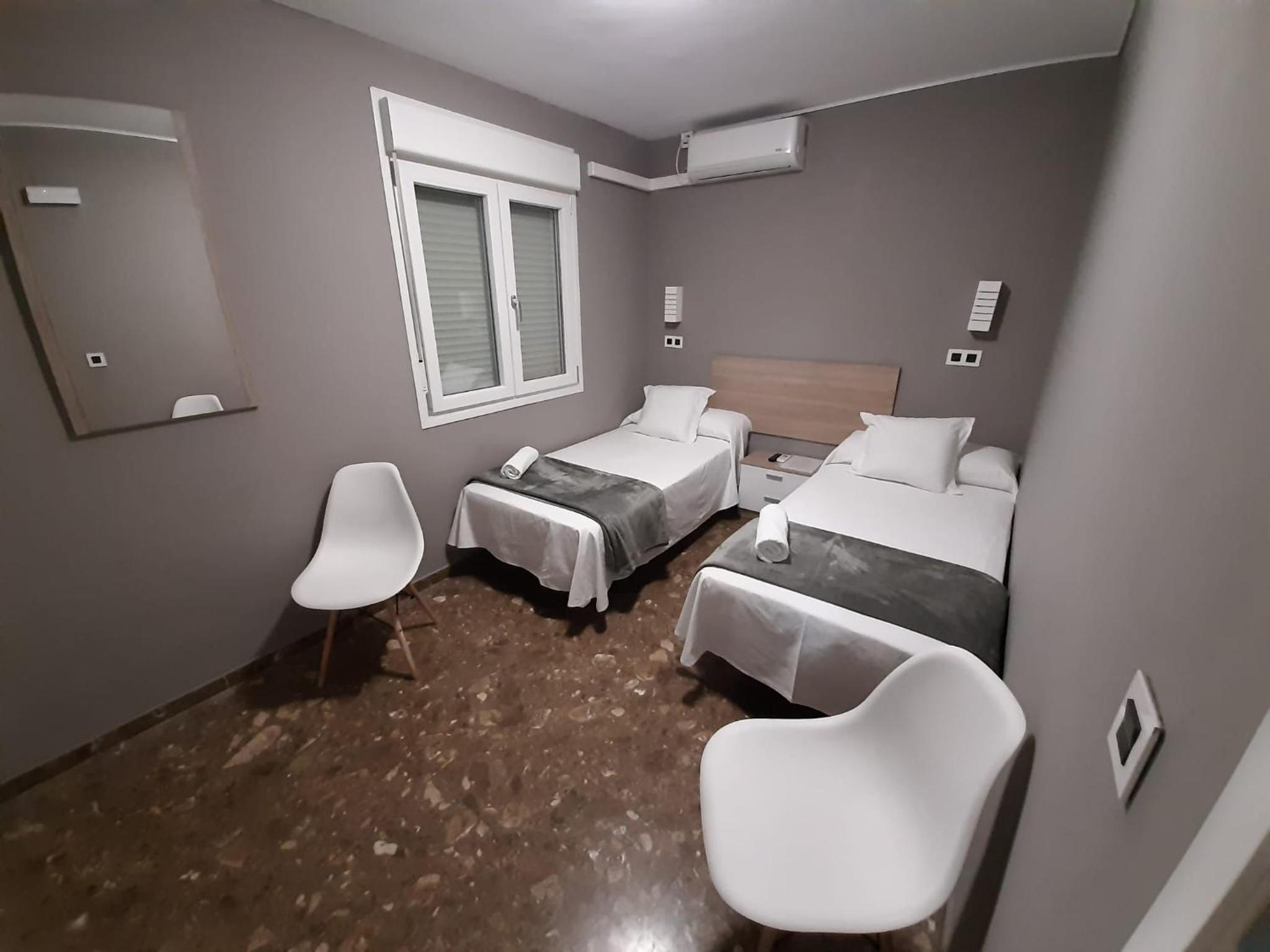 Double Room - Photo 6