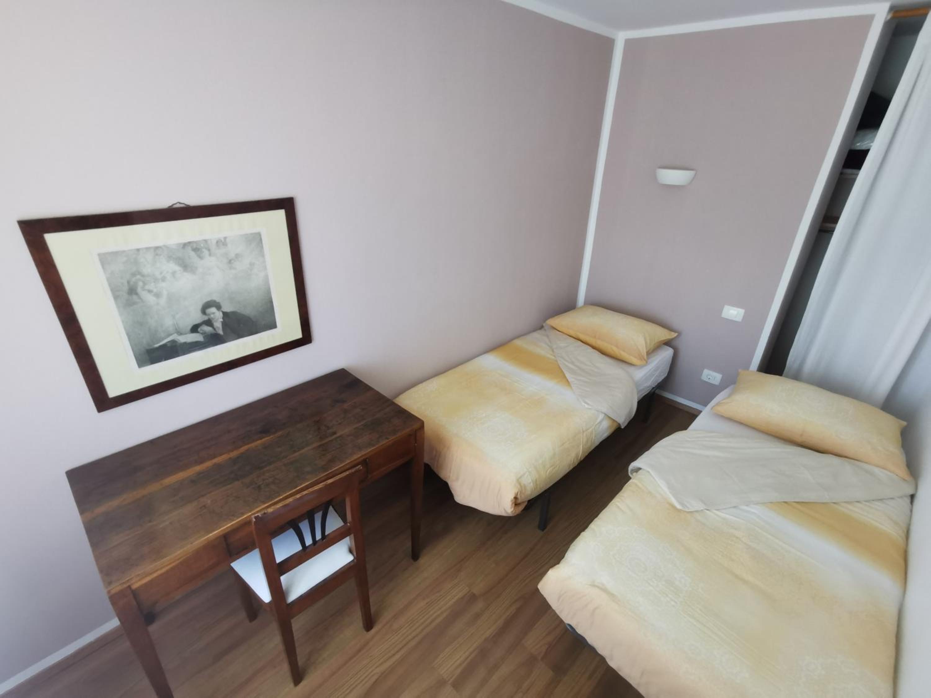 Apartment with Mountain View photo 2