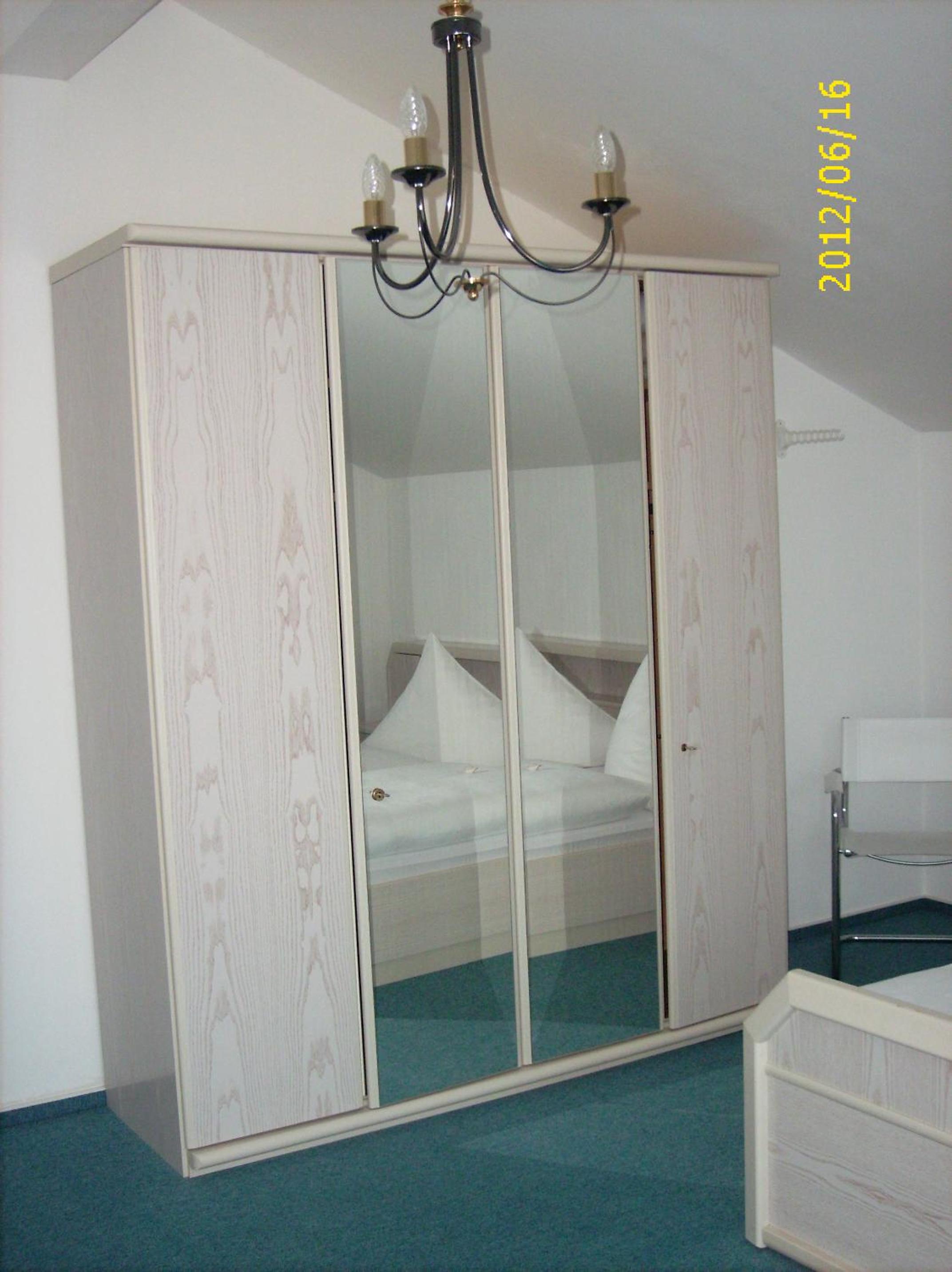 Apartment photo 2
