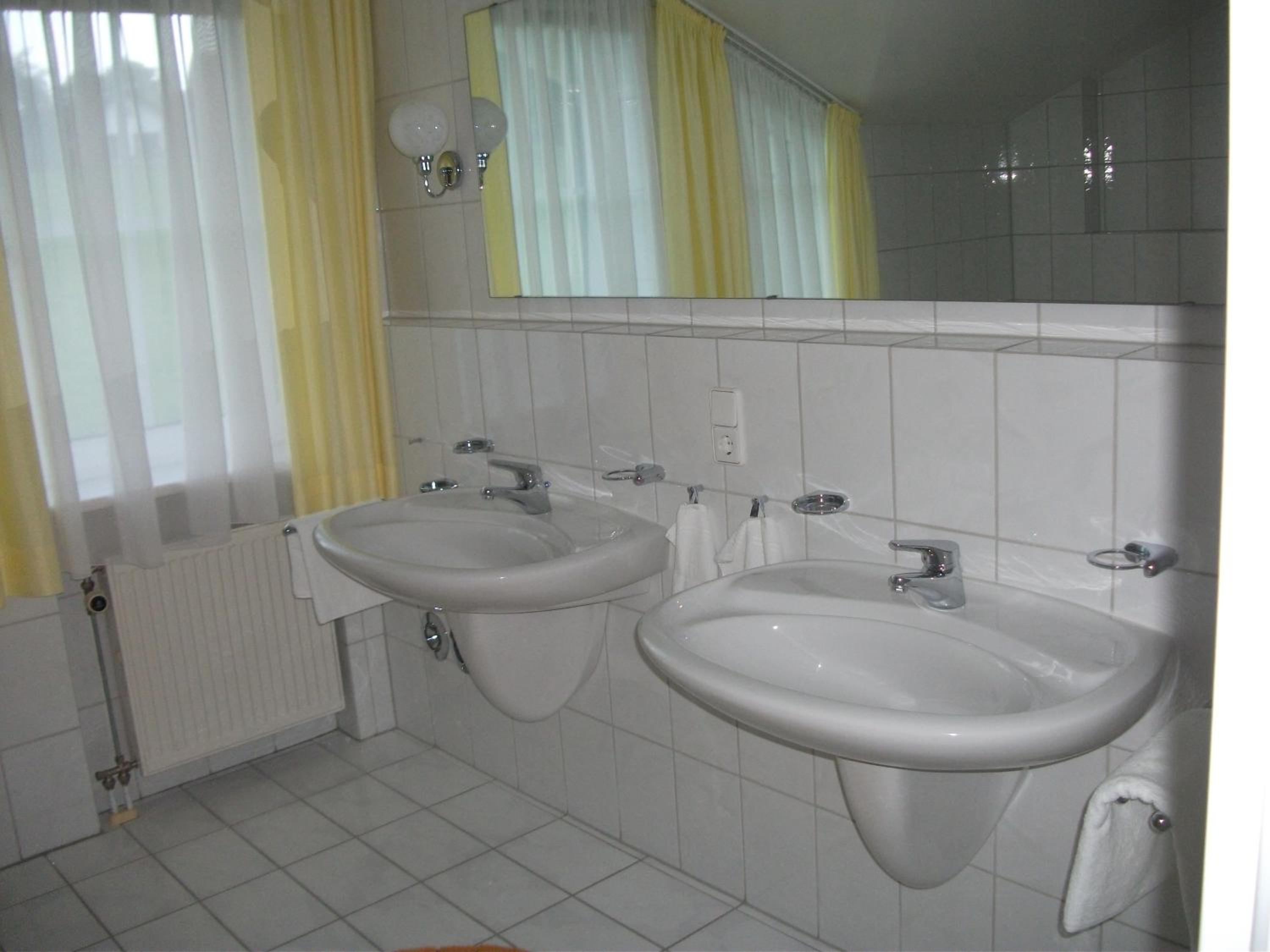 Apartment photo 3