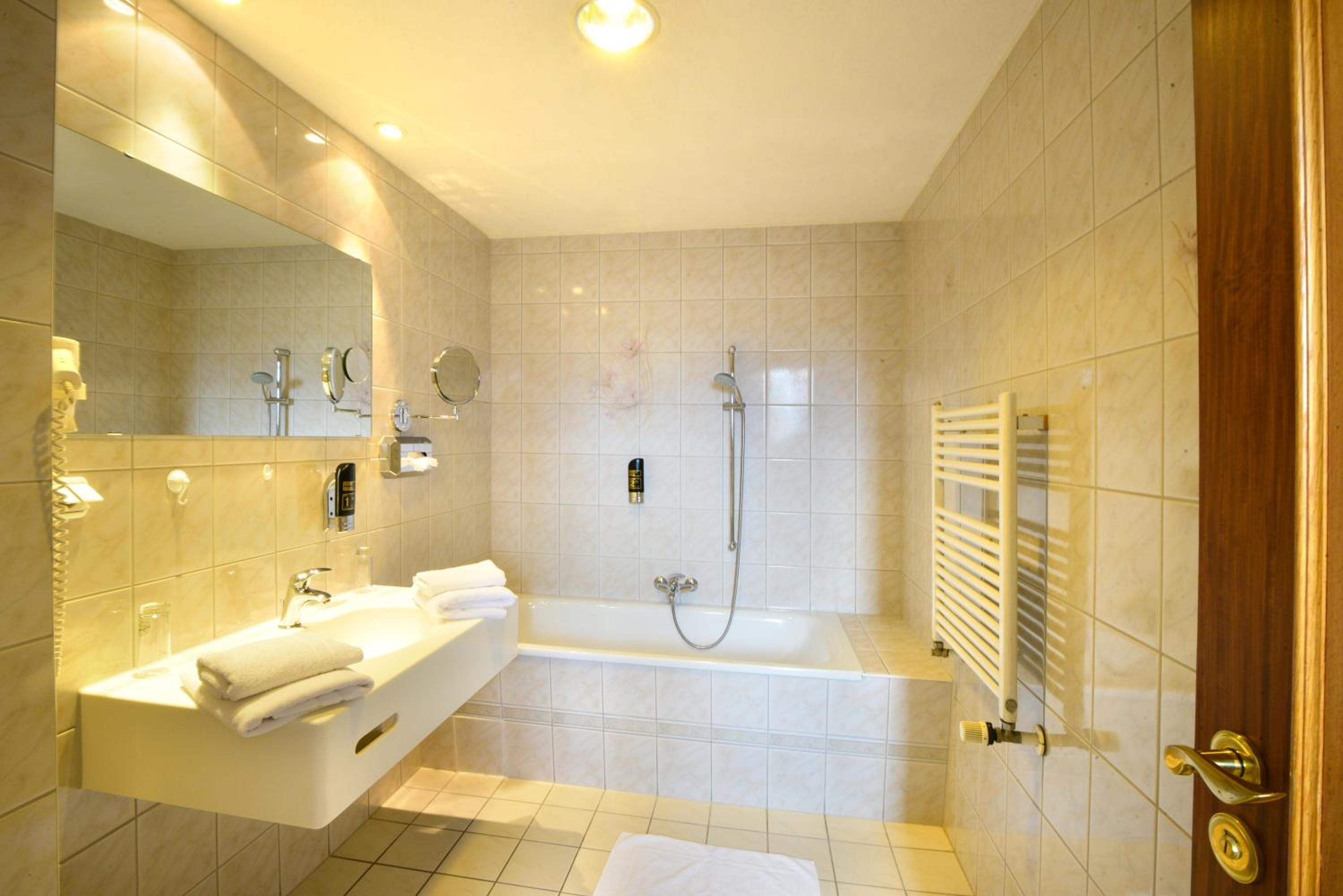 Double Room - Photo 6