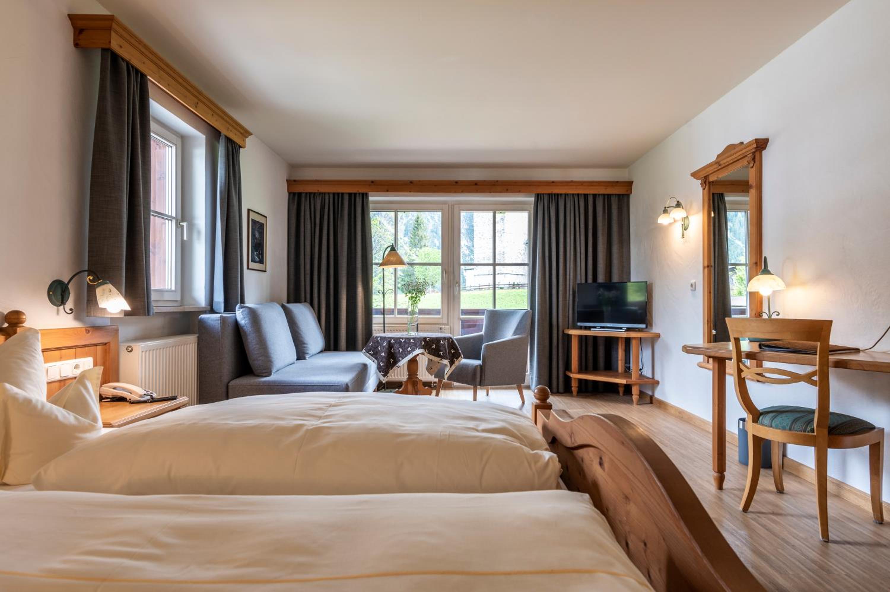 Double Room - Photo 7