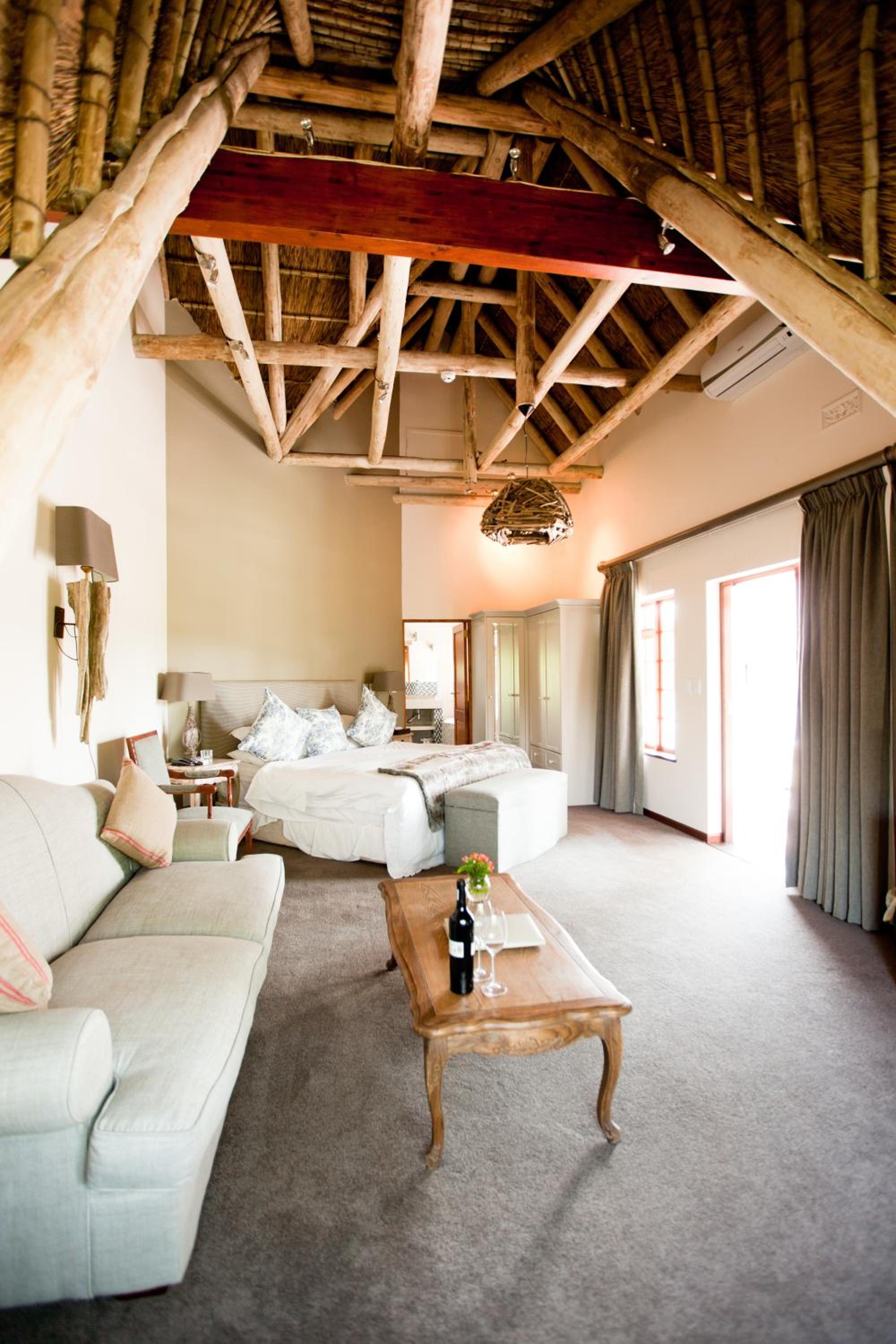 Executive Honeymoon Suite, Euryanthe - Photo 2