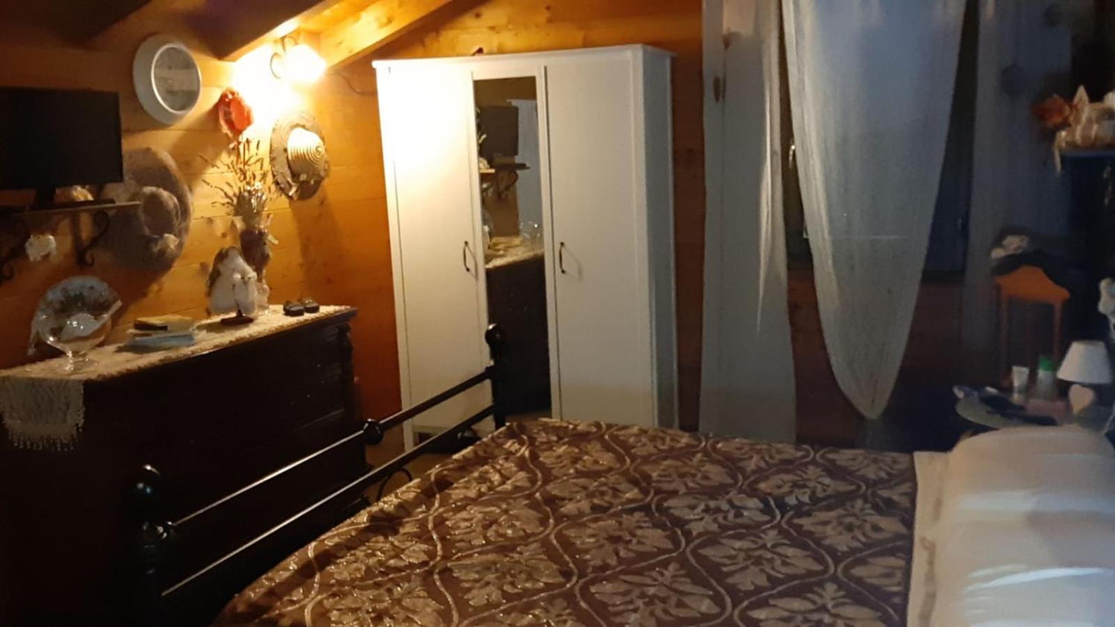 Double Room with Extra Bed - Photo 1