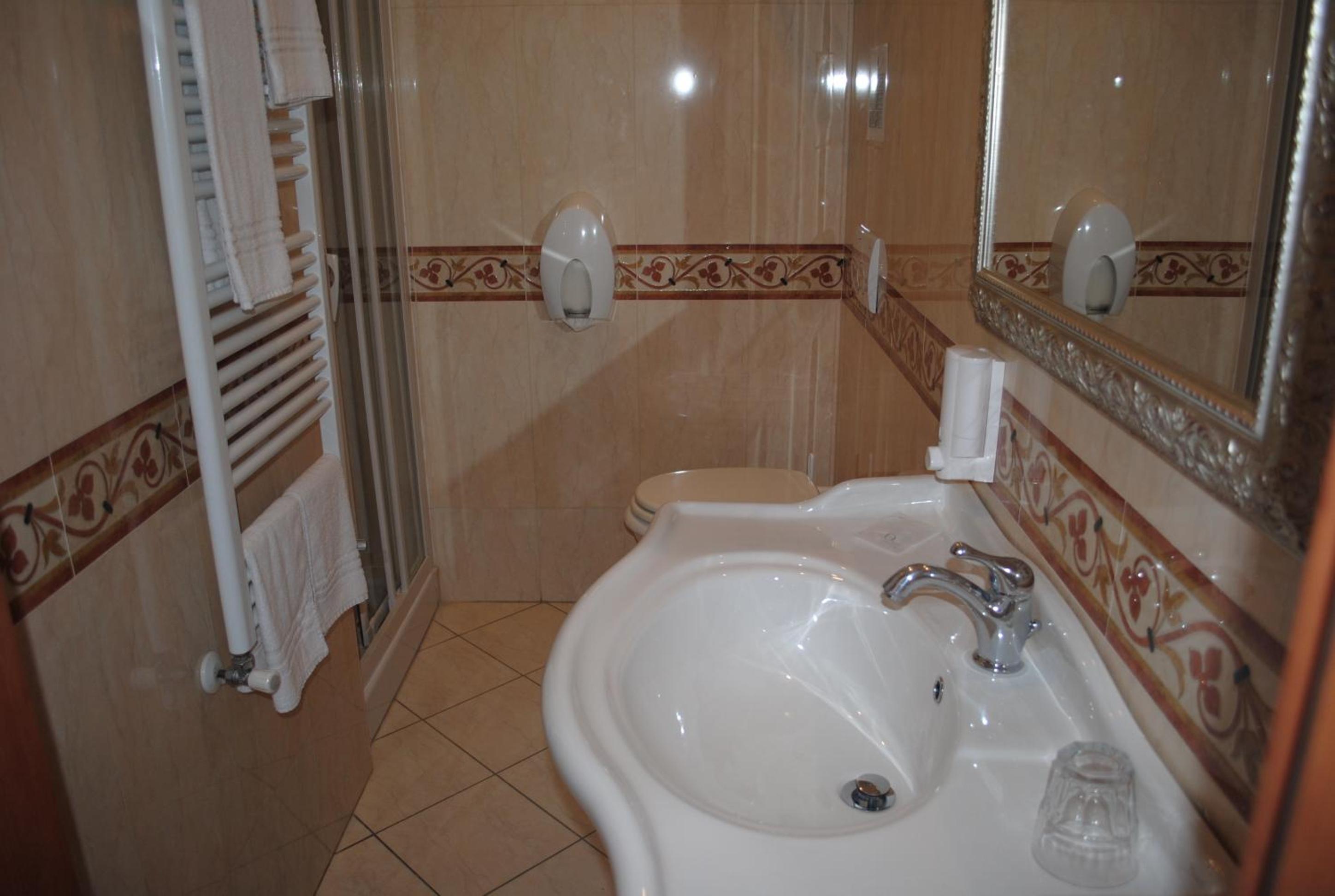 Double Room with Sea View - Photo 2