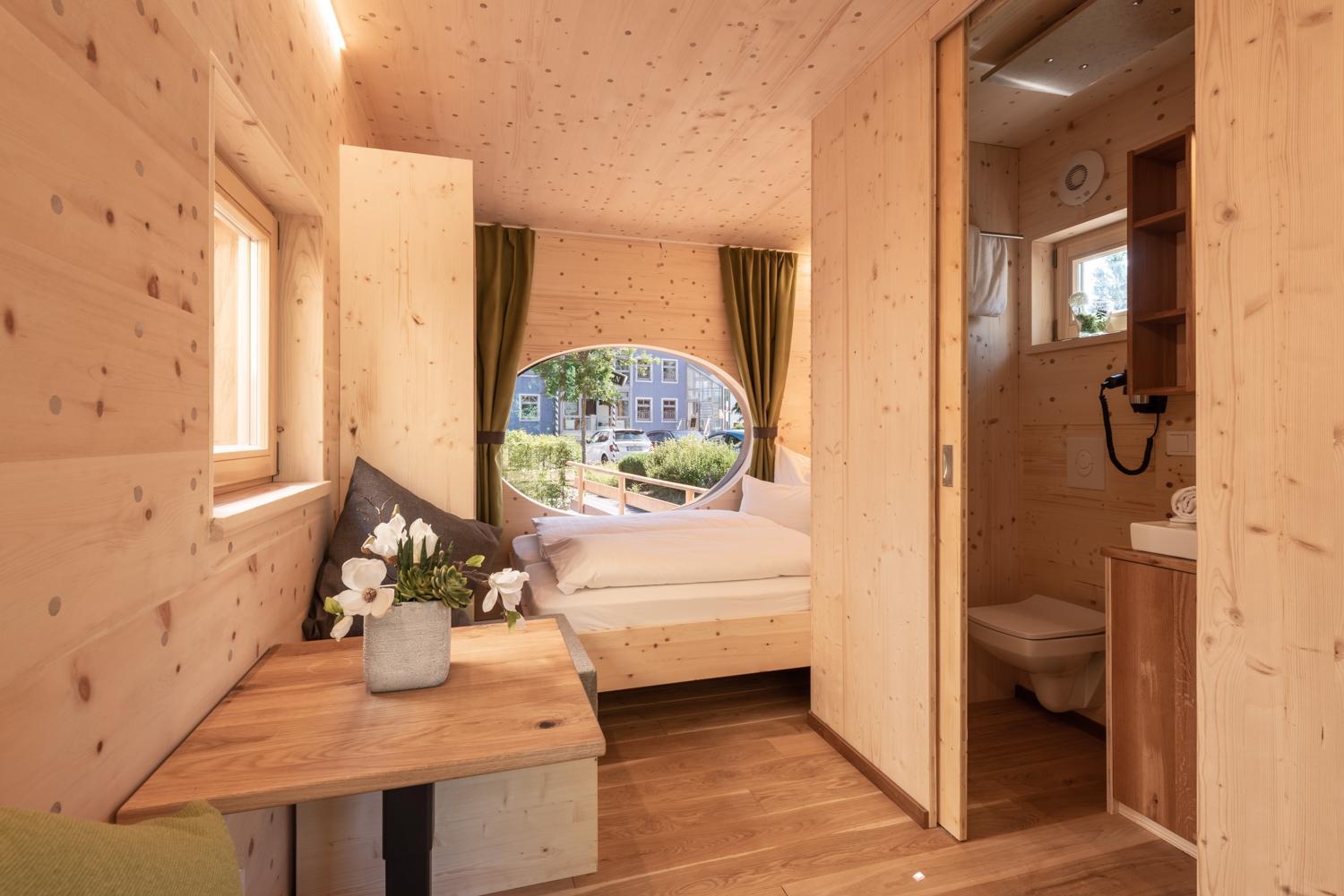 Tiny House hotel room photo 2