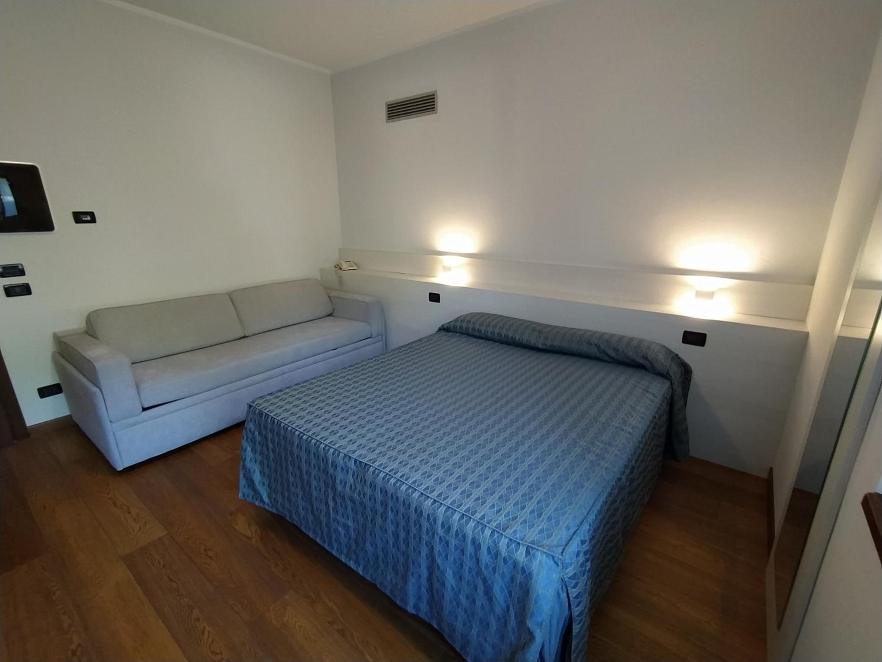 Triple Room with Mountain View photo 2