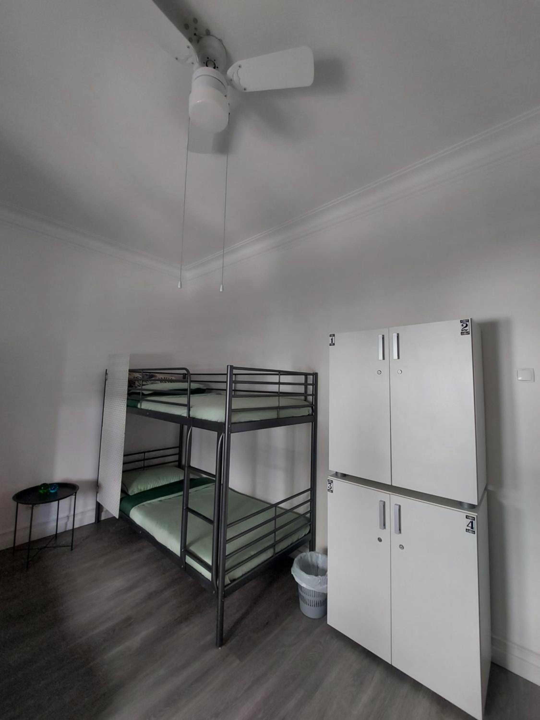 Bed in 8-Bed Mixed Dormitory Room photo 2
