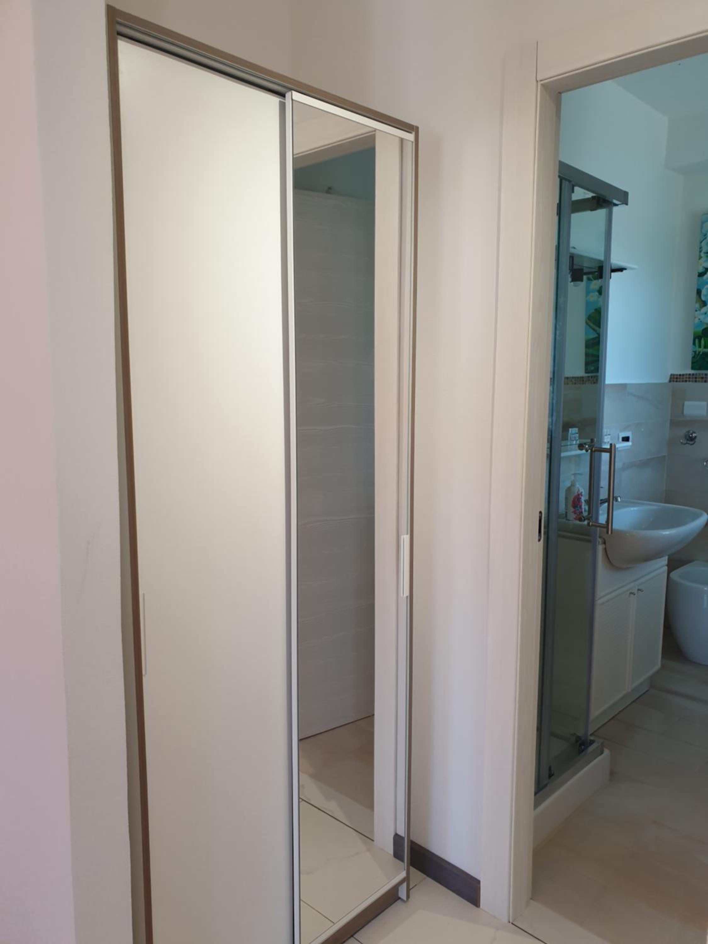 Double Room with Private Bathroom - Photo 4