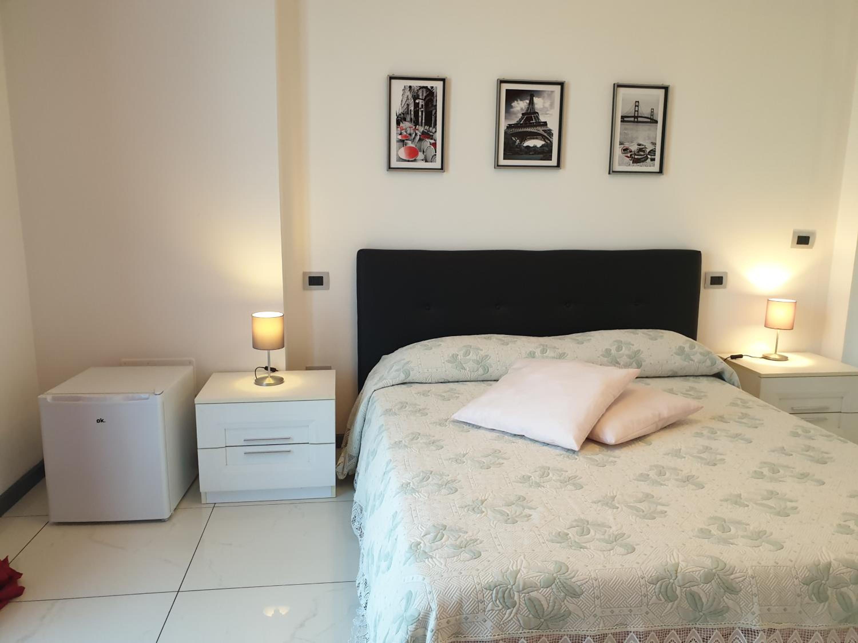 Triple Room with Private External Bathroom - Photo 7