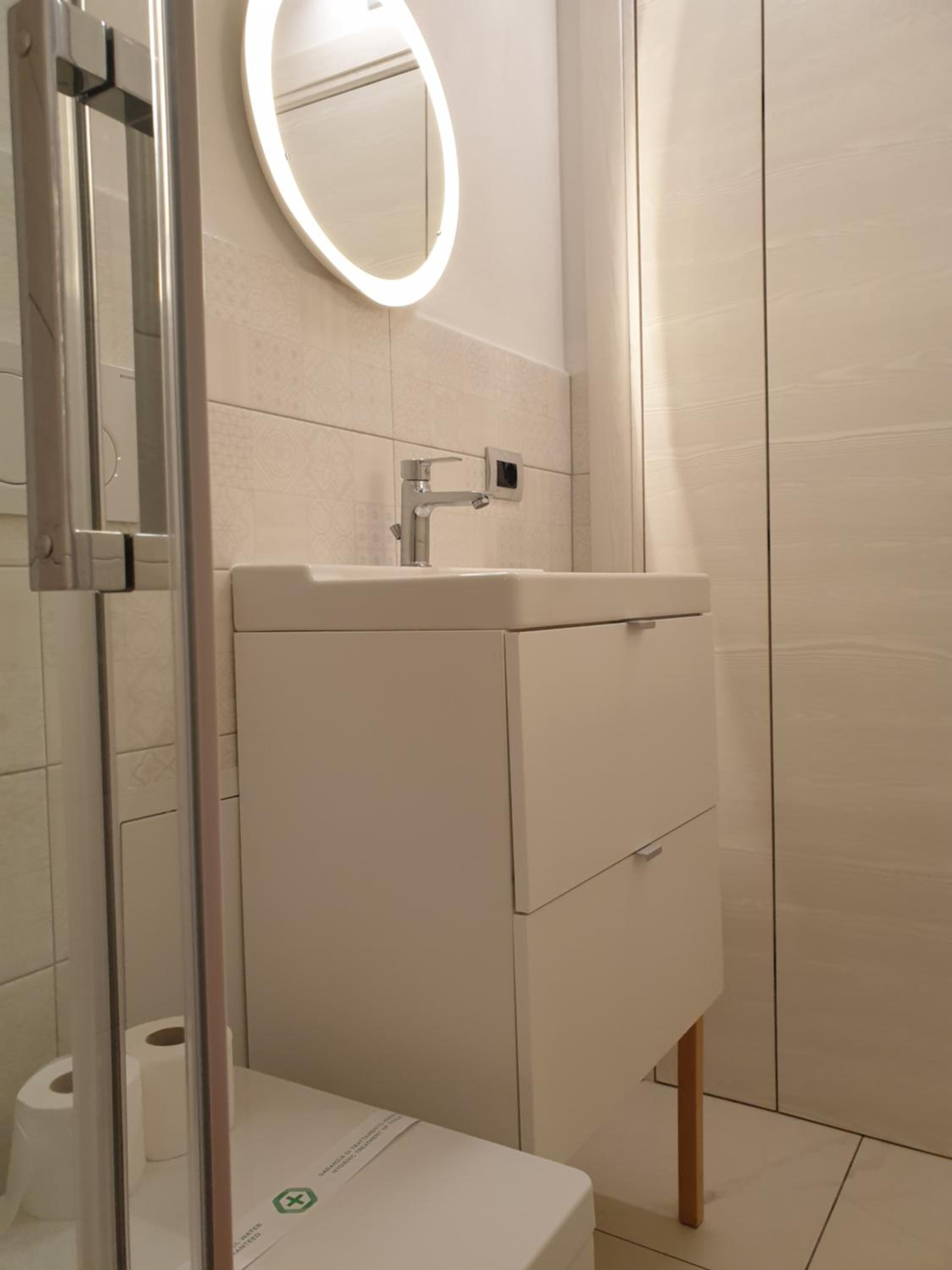 Triple Room with Private External Bathroom - Photo 11
